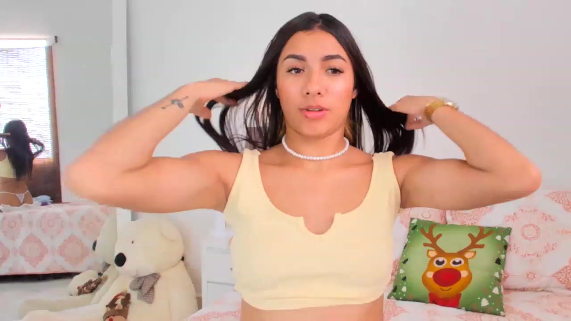 Gallery image thumbnail from Danna___'s myfreecams stream on, 12/26/2022, 19:46 image 8 of 20