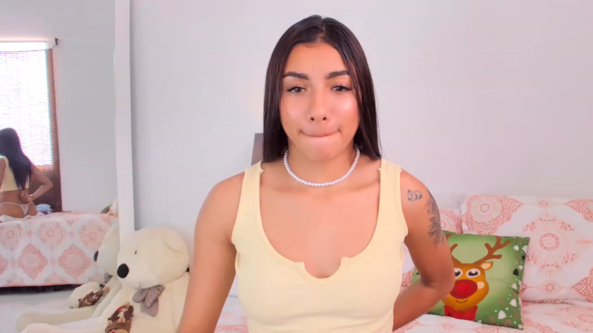 Gallery image thumbnail from Danna___'s myfreecams stream on, 12/26/2022, 19:46 image 11 of 20
