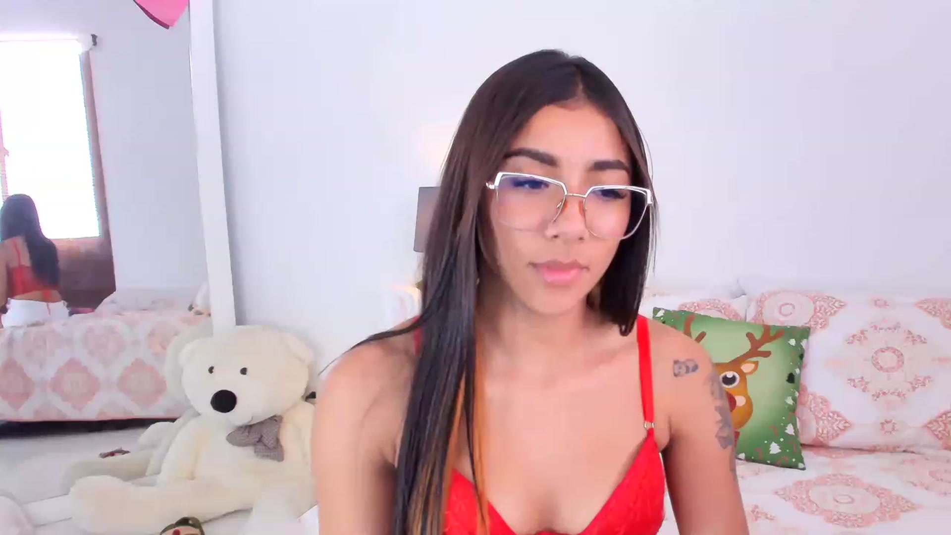 Gallery image thumbnail from Danna___'s myfreecams stream on, 12/28/2022, 21:05 image 16 of 20