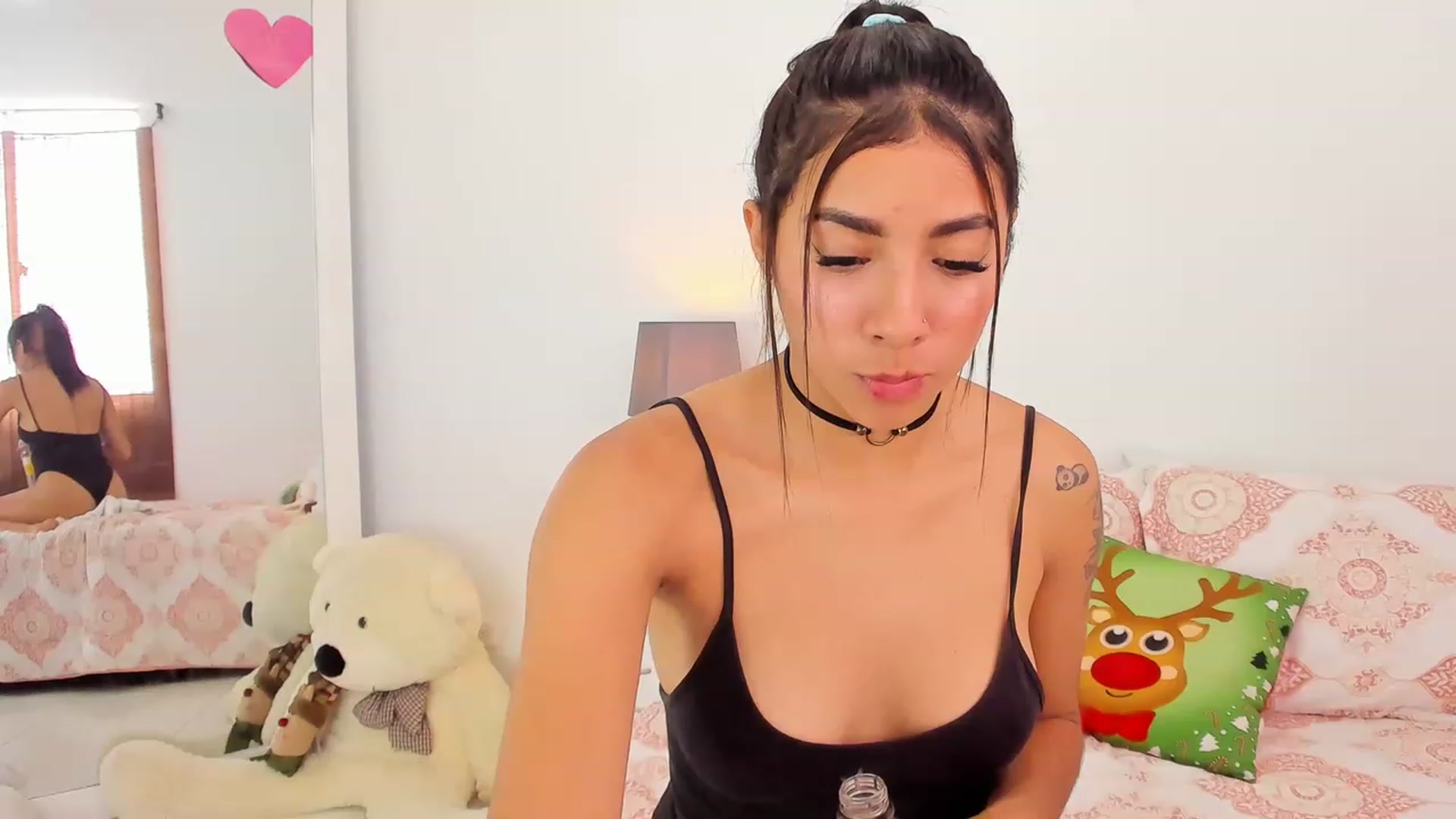 Gallery image thumbnail from Danna___'s myfreecams stream on, 12/30/2022, 16:43 image 14 of 20