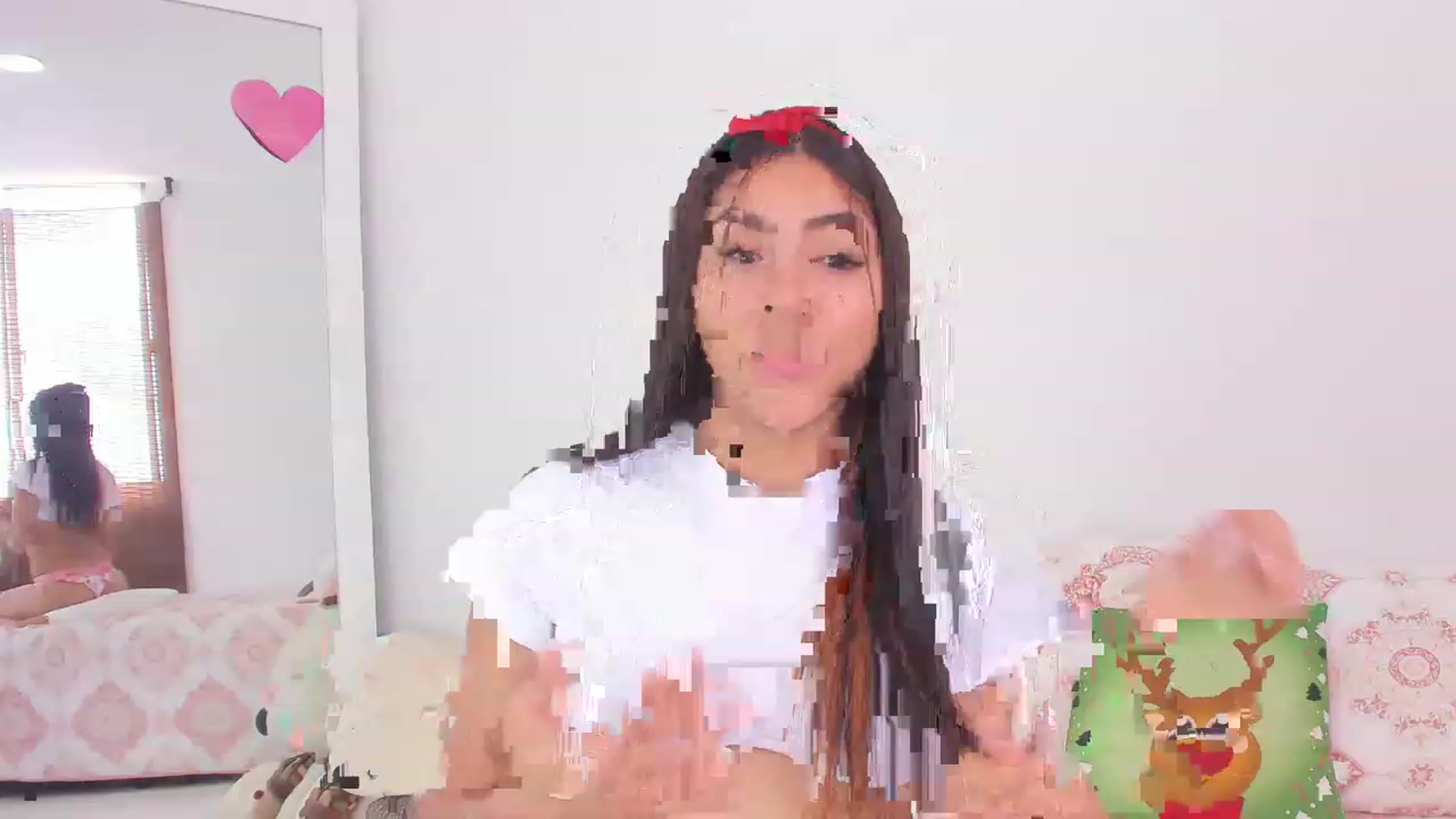 Gallery image thumbnail from Danna___'s myfreecams stream on, 01/04/2023, 20:13 image 4 of 20