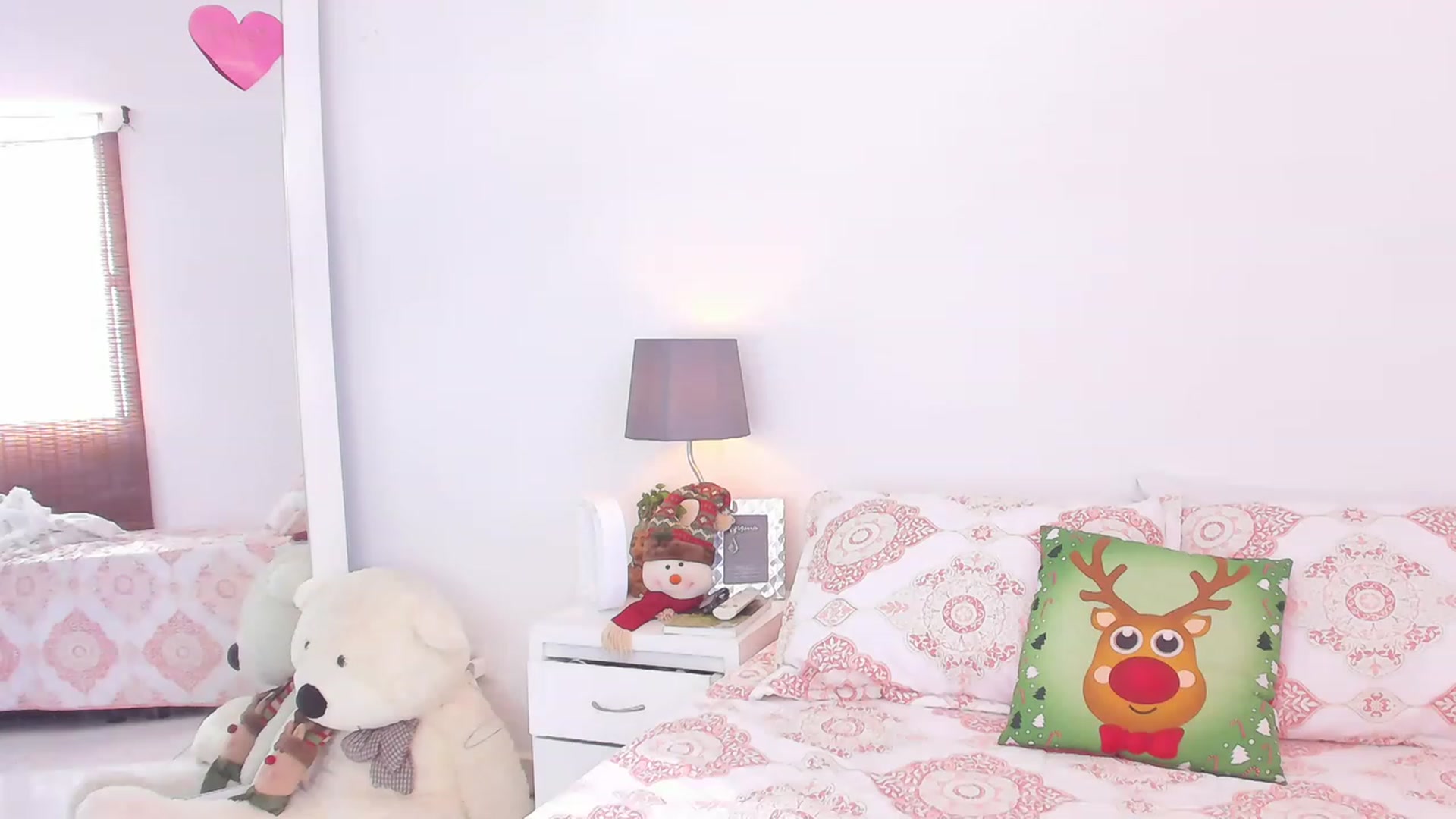 Gallery image thumbnail from Danna___'s myfreecams stream on, 01/04/2023, 20:13 image 20 of 20