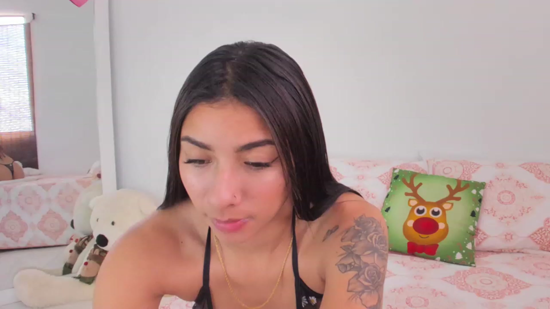 Gallery image thumbnail from Danna___'s myfreecams stream on, 01/05/2023, 19:03 image 14 of 20