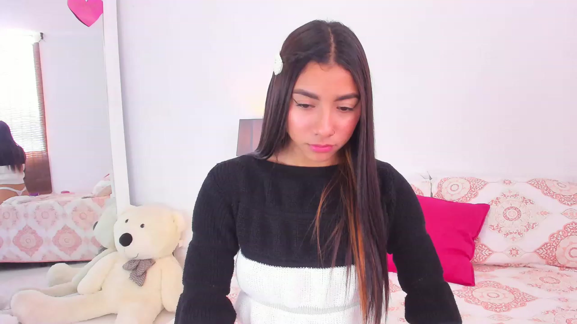 Gallery image thumbnail from Danna___'s myfreecams stream on, 01/07/2023, 16:43 image 6 of 20