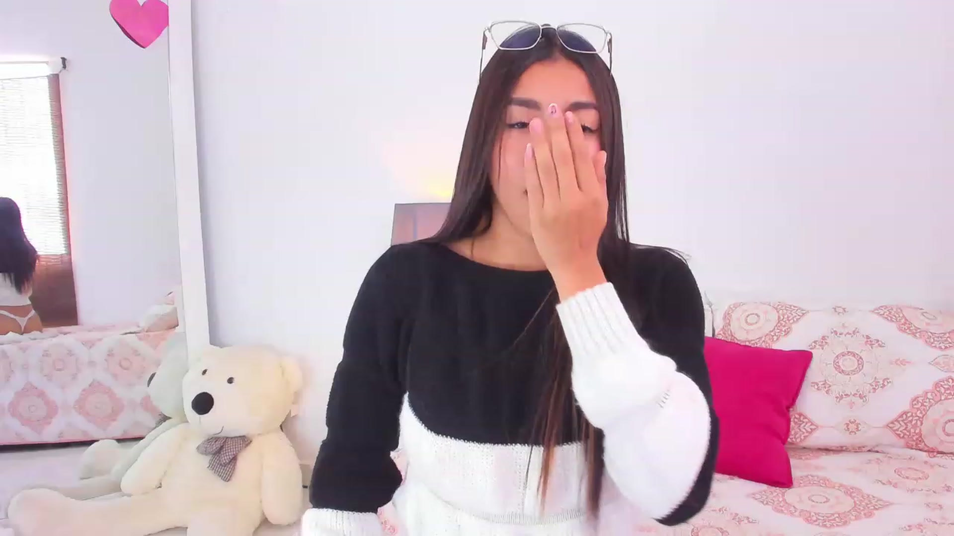 Gallery image thumbnail from Danna___'s myfreecams stream on, 01/07/2023, 17:08 image 12 of 20