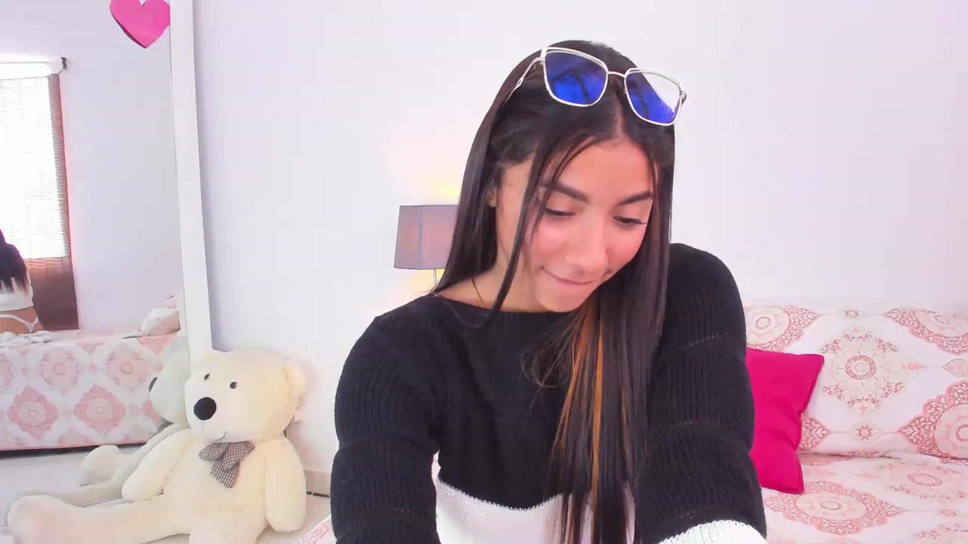 Gallery image thumbnail from Danna___'s myfreecams stream on, 01/07/2023, 17:08 image 19 of 20