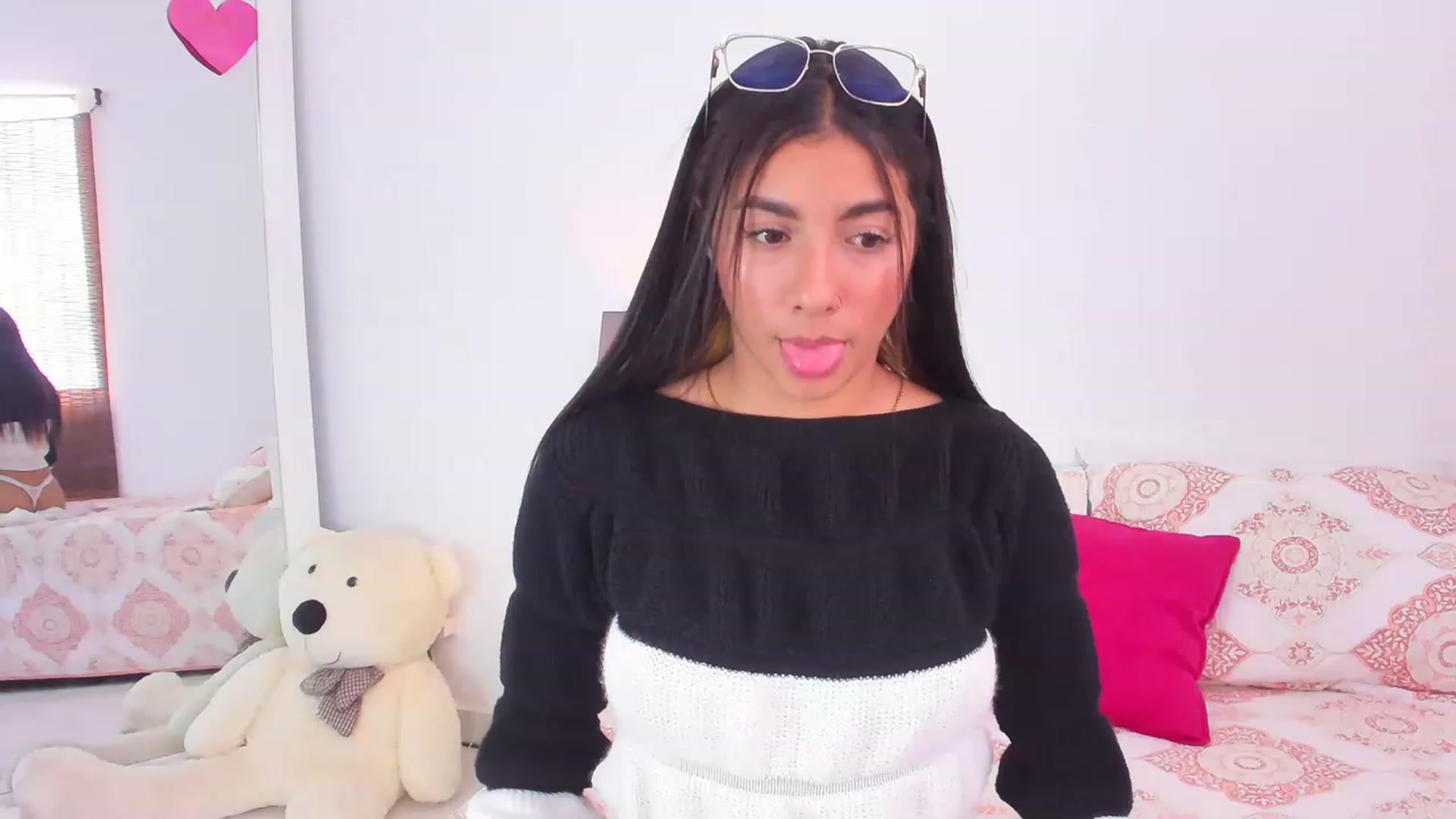 Gallery image thumbnail from Danna___'s myfreecams stream on, 01/07/2023, 17:08 image 15 of 20