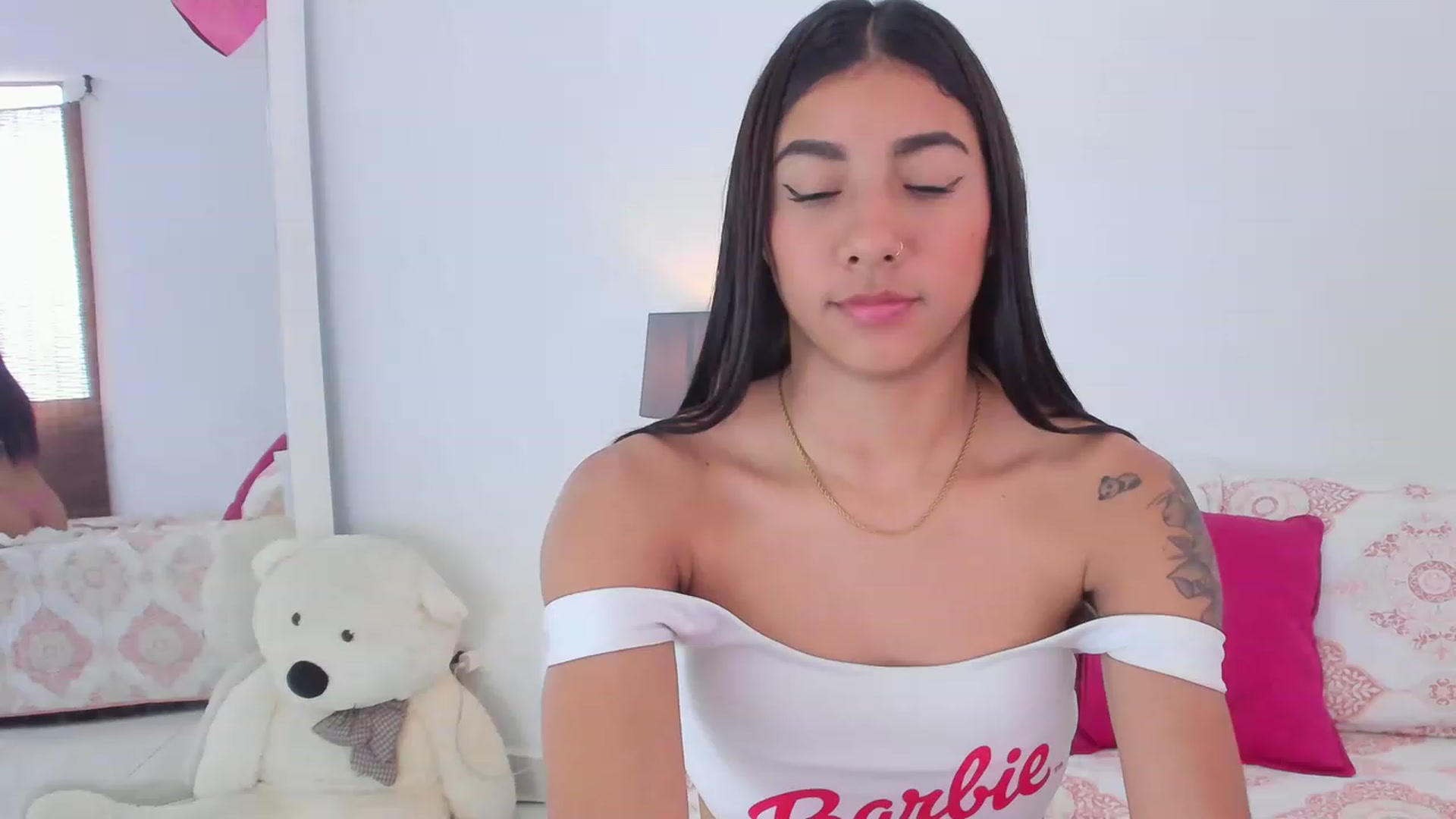 Gallery image thumbnail from Danna___'s myfreecams stream on, 01/18/2023, 20:33 image 1 of 20