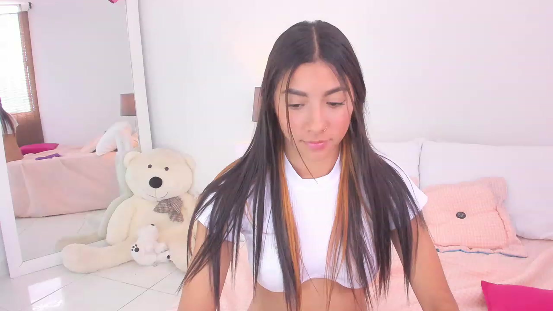 Gallery image thumbnail from Danna___'s myfreecams stream on, 02/02/2023, 20:29 image 2 of 20