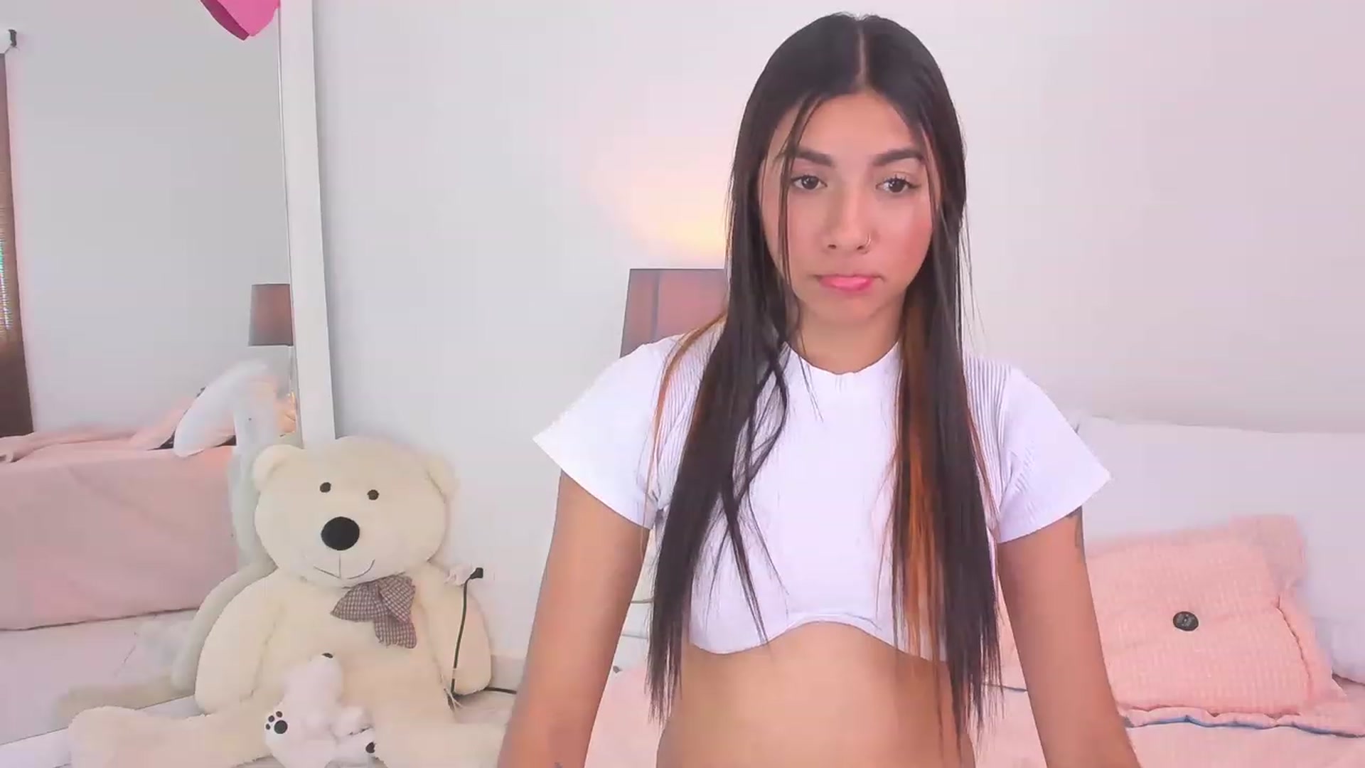 Gallery image thumbnail from Danna___'s myfreecams stream on, 02/02/2023, 20:29 image 6 of 20