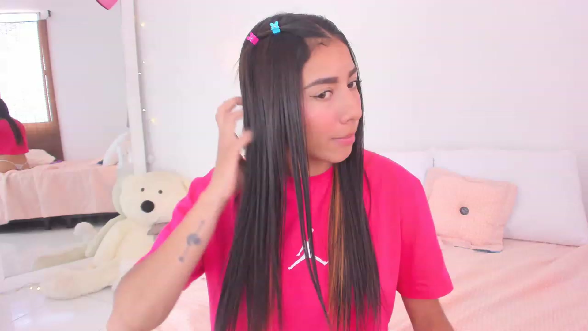 Gallery image thumbnail from Danna___'s myfreecams stream on, 02/07/2023, 16:05 image 9 of 20