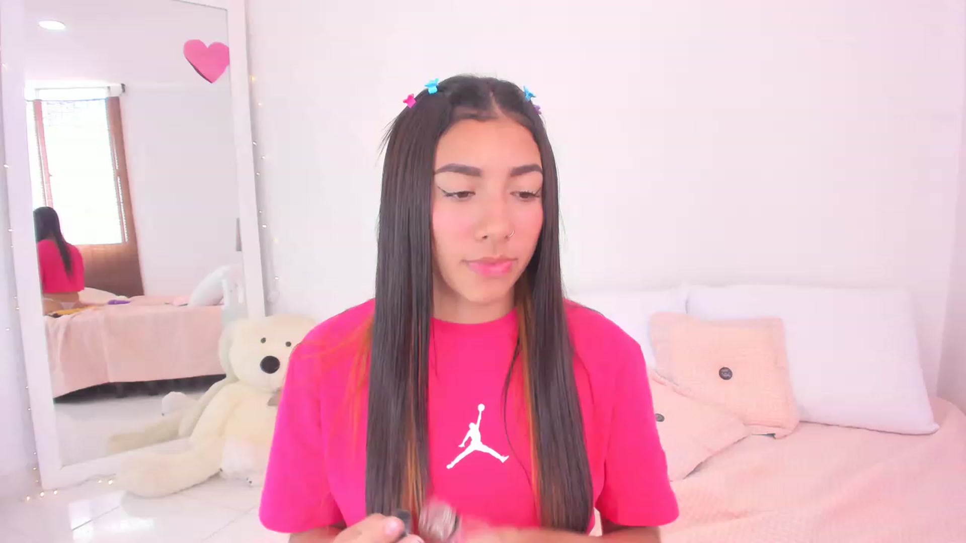 Gallery image thumbnail from Danna___'s myfreecams stream on, 02/07/2023, 17:34 image 3 of 20