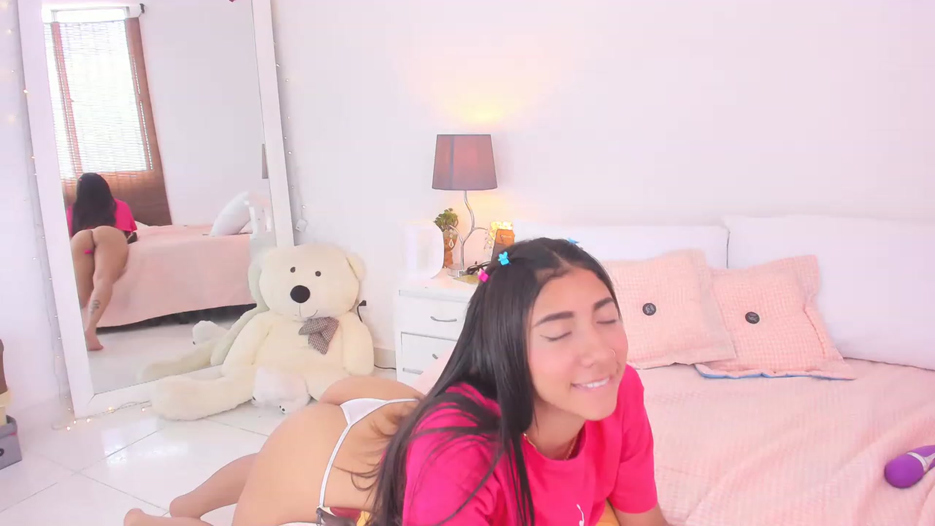 Gallery image thumbnail from Danna___'s myfreecams stream on, 02/07/2023, 17:34 image 15 of 20