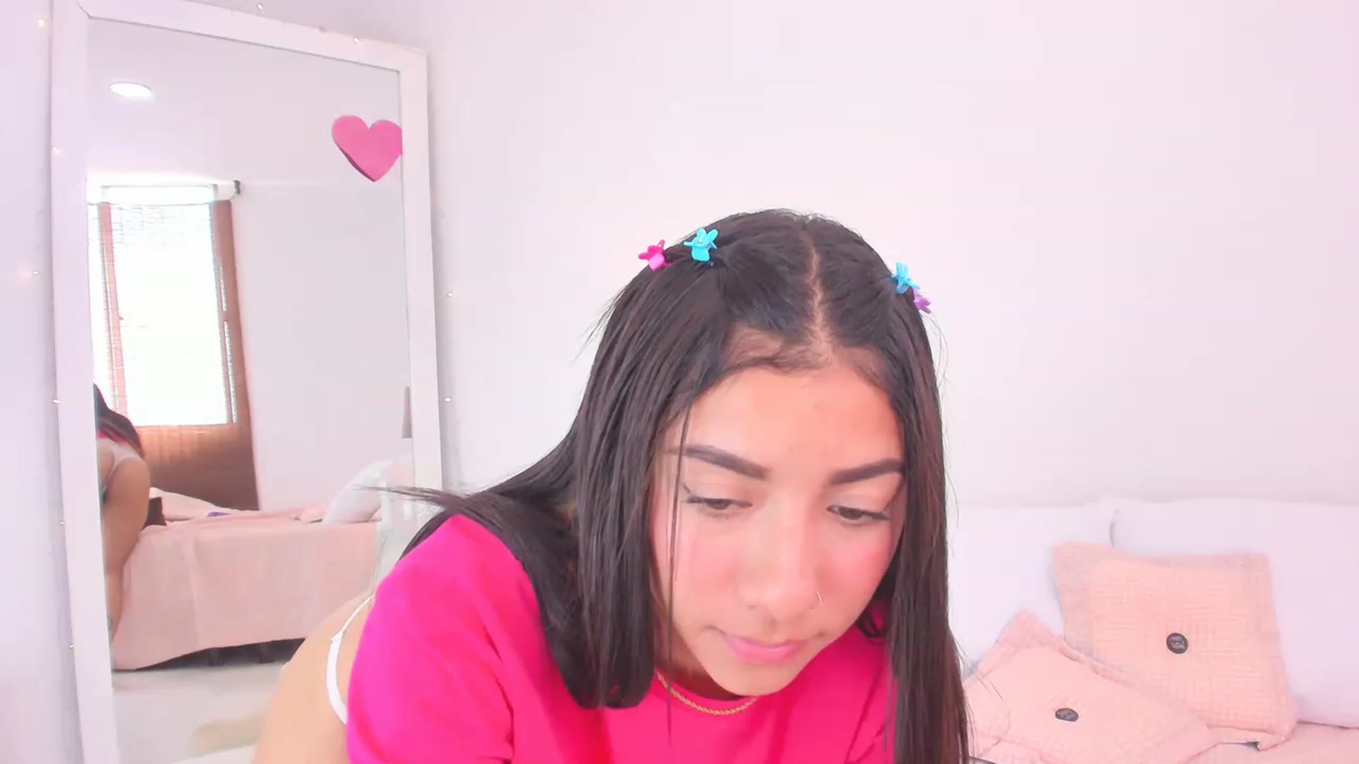 Gallery image thumbnail from Danna___'s myfreecams stream on, 02/07/2023, 17:34 image 6 of 20