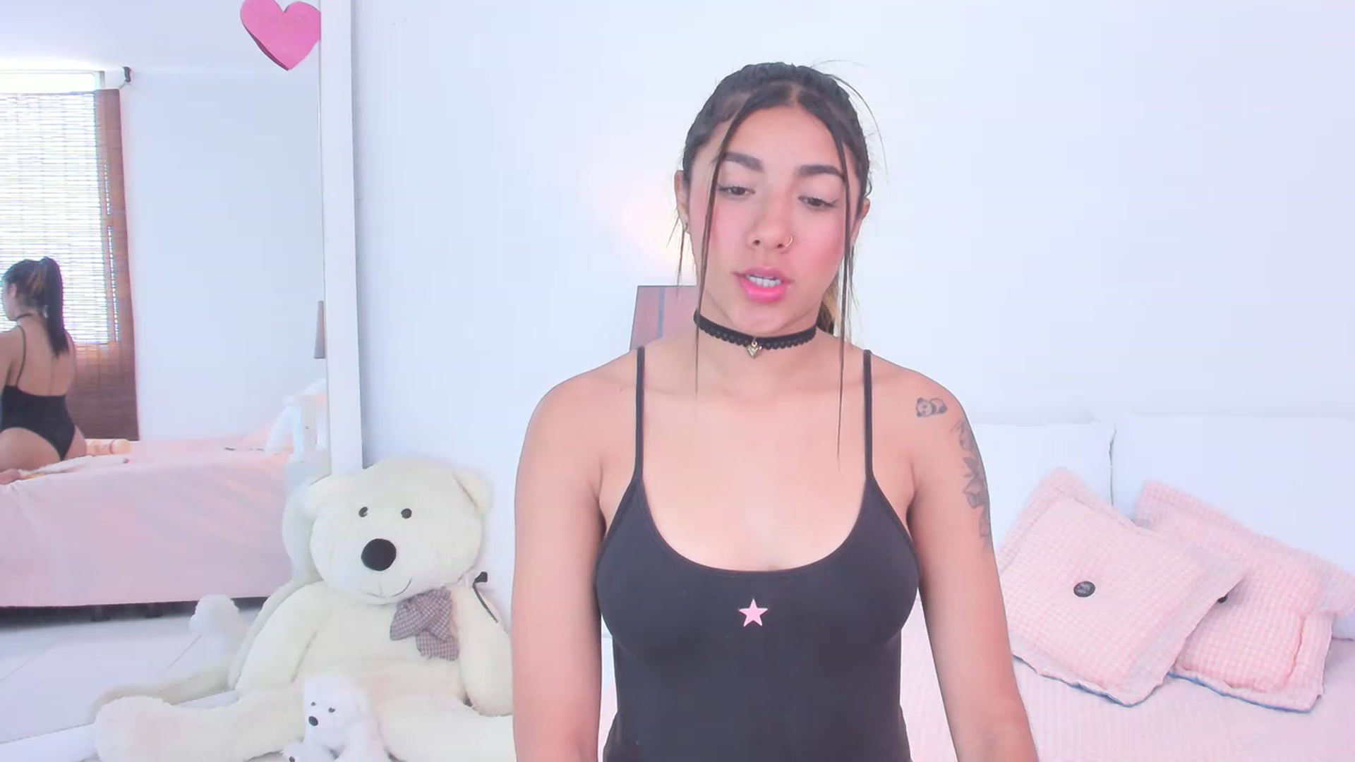 Gallery image thumbnail from Danna___'s myfreecams stream on, 02/10/2023, 17:05 image 4 of 20