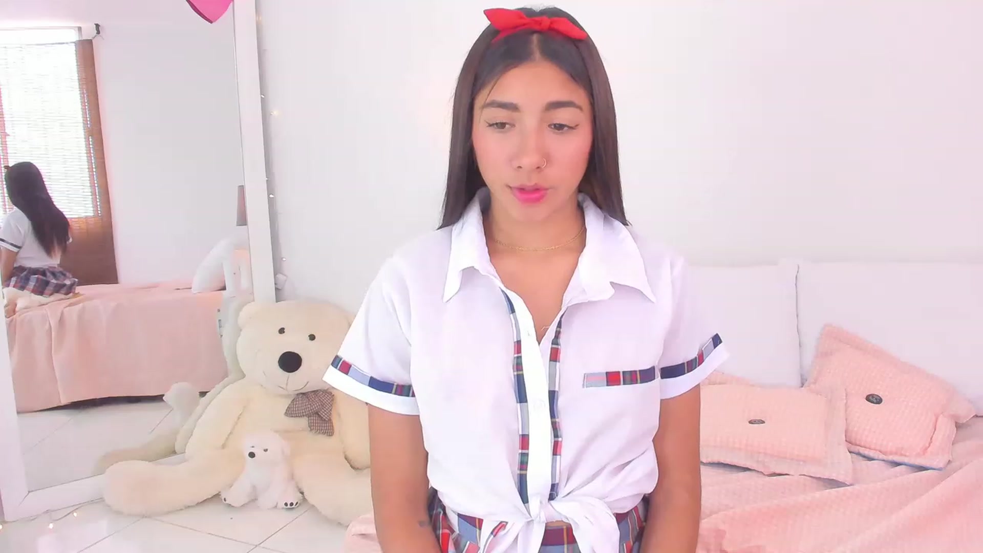 Gallery image thumbnail from Danna___'s myfreecams stream on, 02/11/2023, 16:07 image 20 of 20