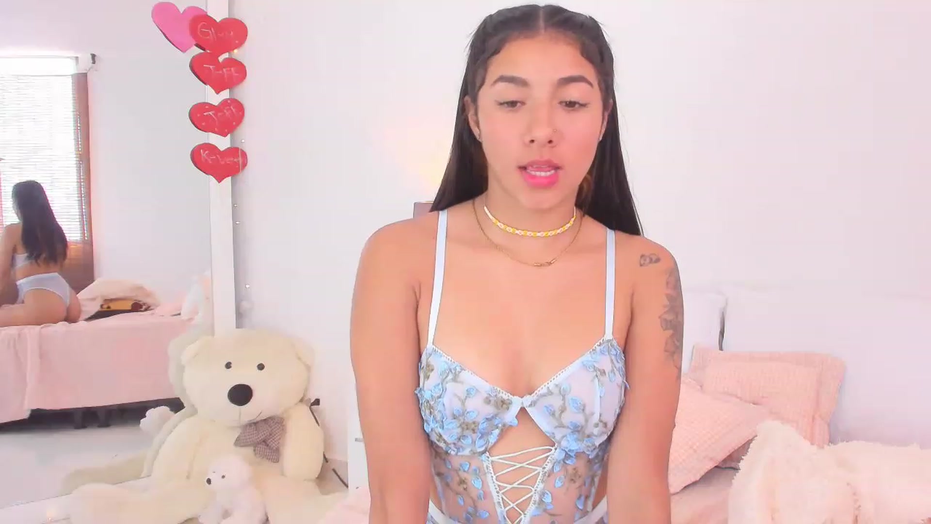 Gallery image thumbnail from Danna___'s myfreecams stream on, 02/15/2023, 17:30 image 2 of 20
