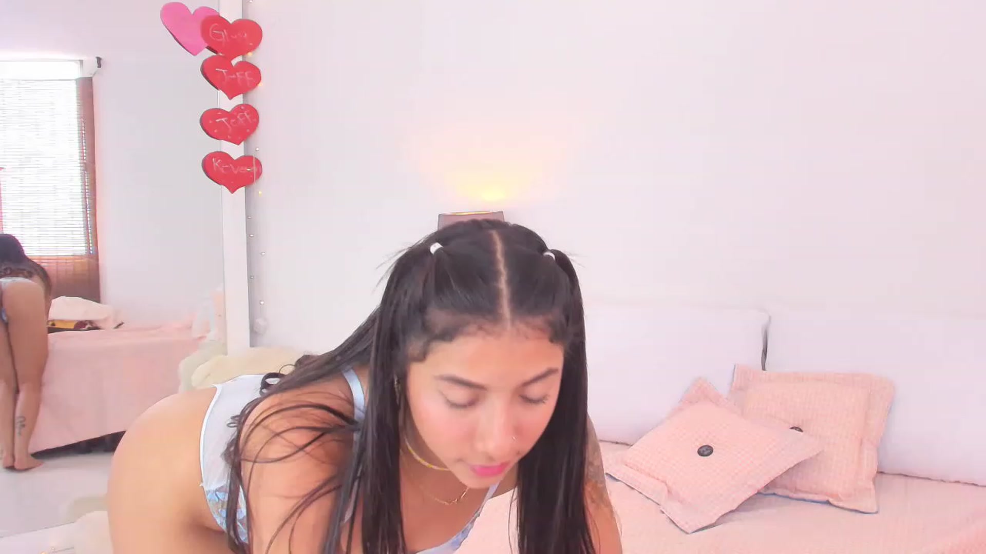 Gallery image thumbnail from Danna___'s myfreecams stream on, 02/15/2023, 17:30 image 5 of 20