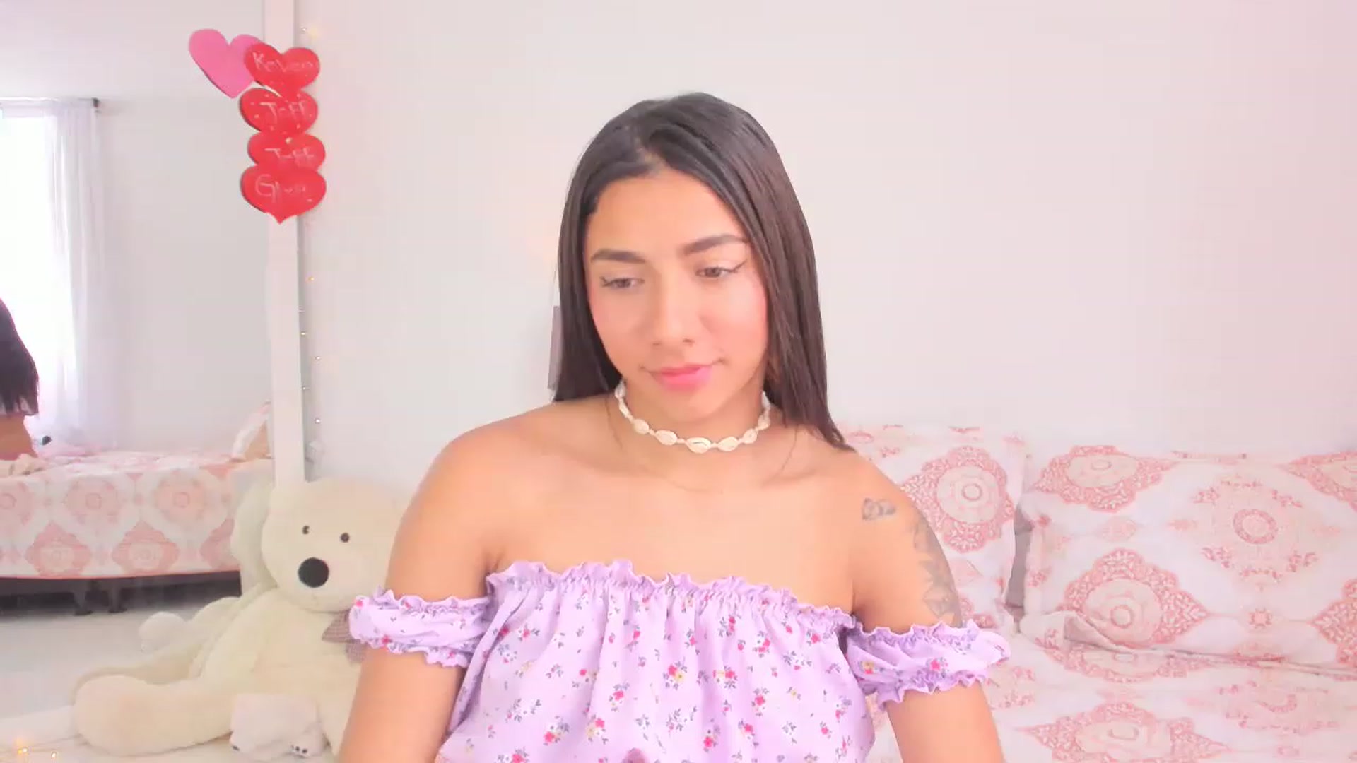 Gallery image thumbnail from Danna___'s myfreecams stream on, 02/25/2023, 17:48 image 17 of 20