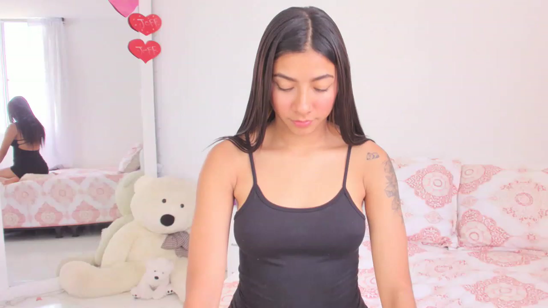 Gallery image thumbnail from Danna___'s myfreecams stream on, 02/28/2023, 16:22 image 9 of 20