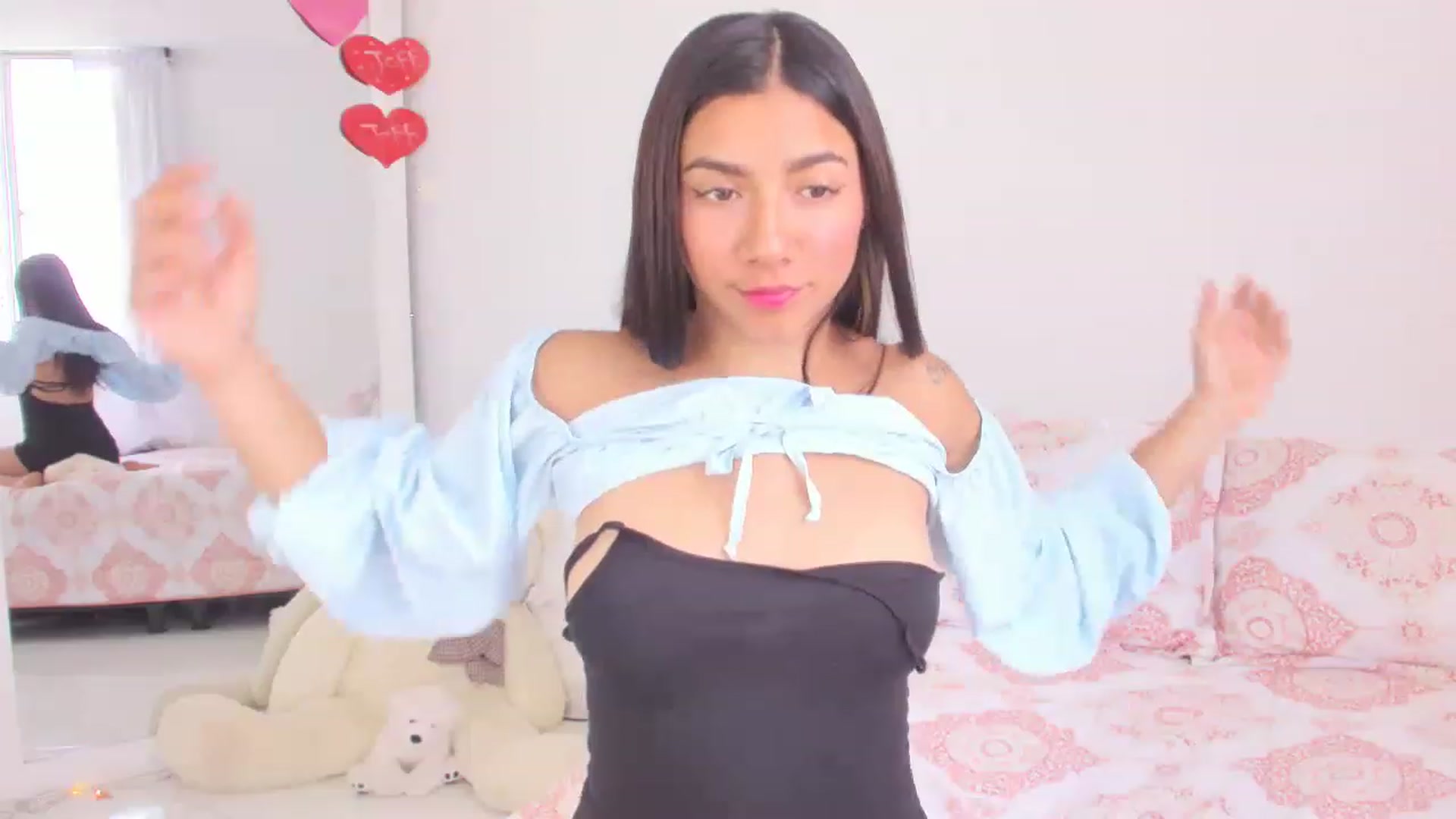 Gallery image thumbnail from Danna___'s myfreecams stream on, 02/28/2023, 16:22 image 10 of 20