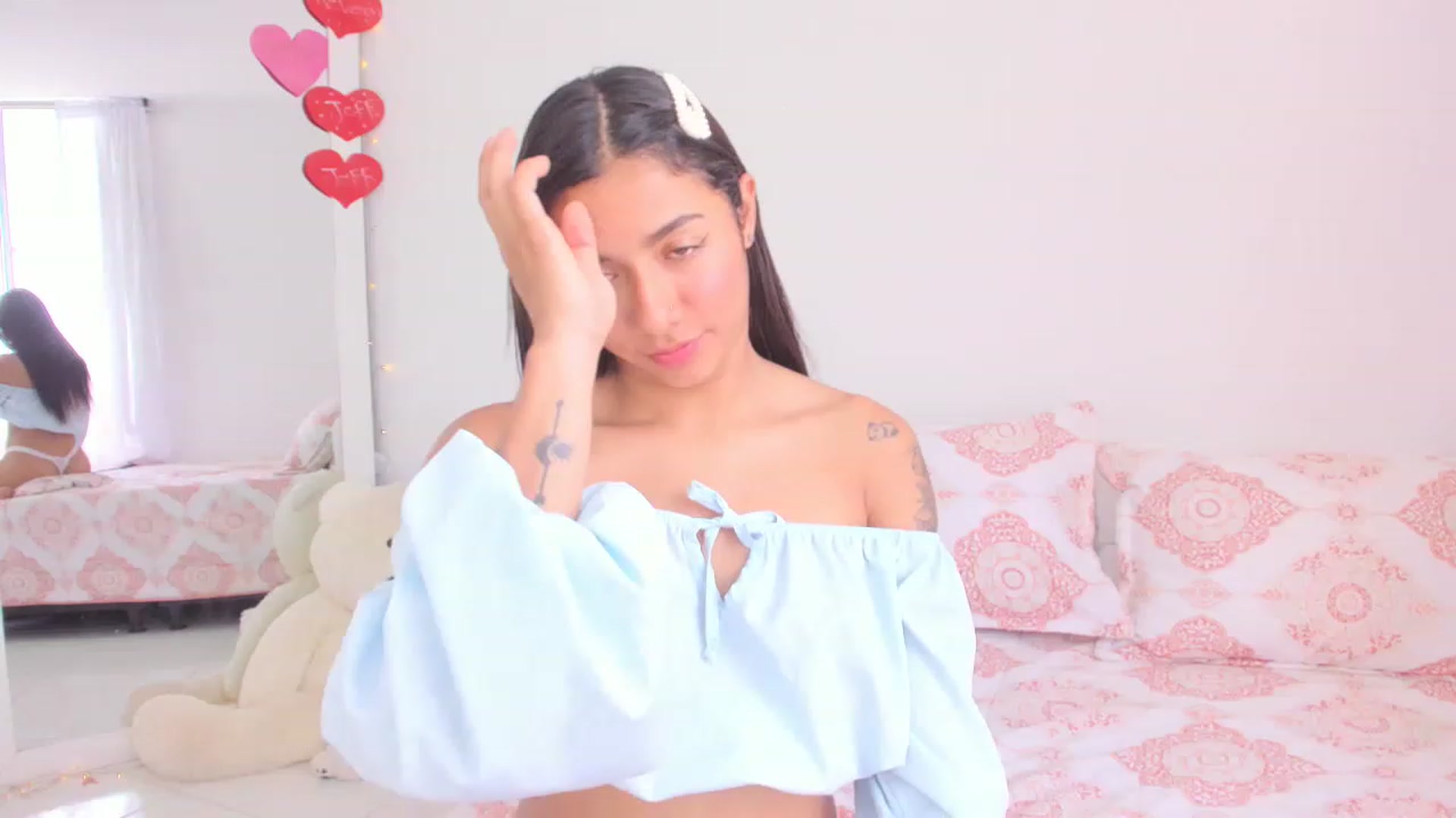 Gallery image thumbnail from Danna___'s myfreecams stream on, 02/28/2023, 17:37 image 7 of 20