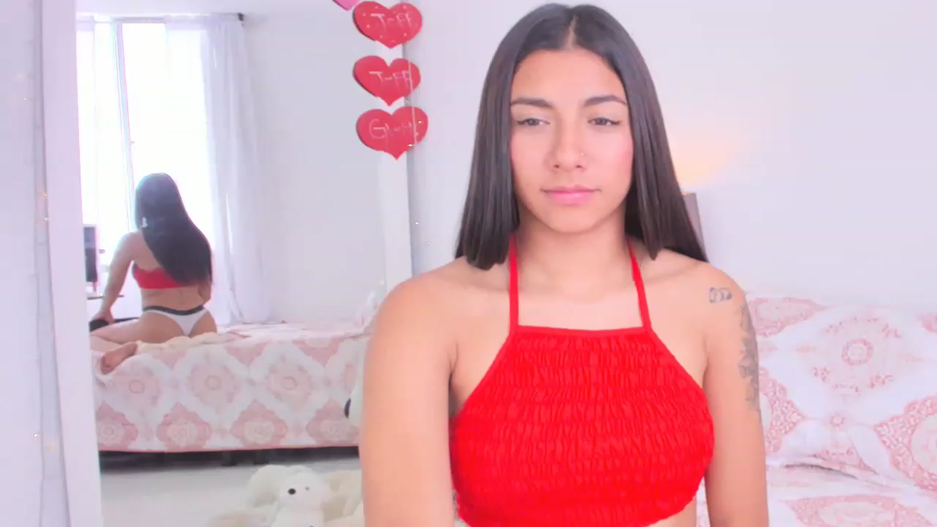 Gallery image thumbnail from Danna___'s myfreecams stream on, 03/07/2023, 17:36 image 14 of 20