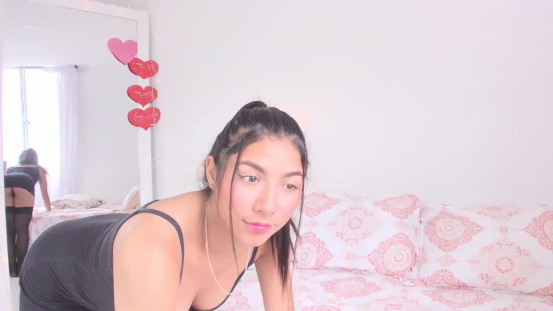 Gallery image thumbnail from Danna___'s myfreecams stream on, 03/13/2023, 16:13 image 3 of 20