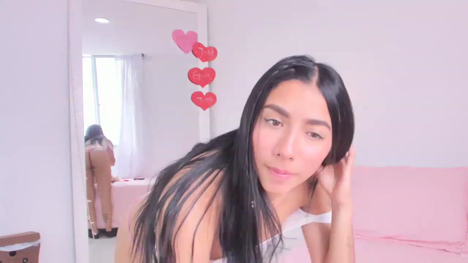 Gallery image thumbnail from Danna___'s myfreecams stream on, 03/30/2023, 16:20 image 1 of 20