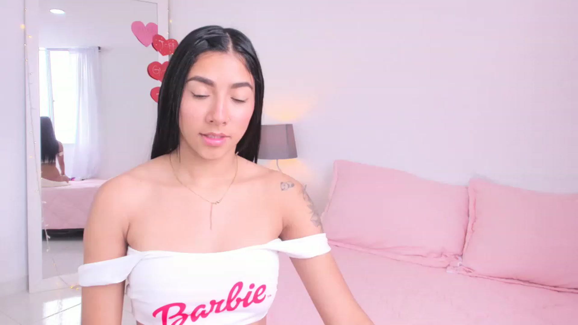 Gallery image thumbnail from Danna___'s myfreecams stream on, 03/30/2023, 17:29 image 9 of 20