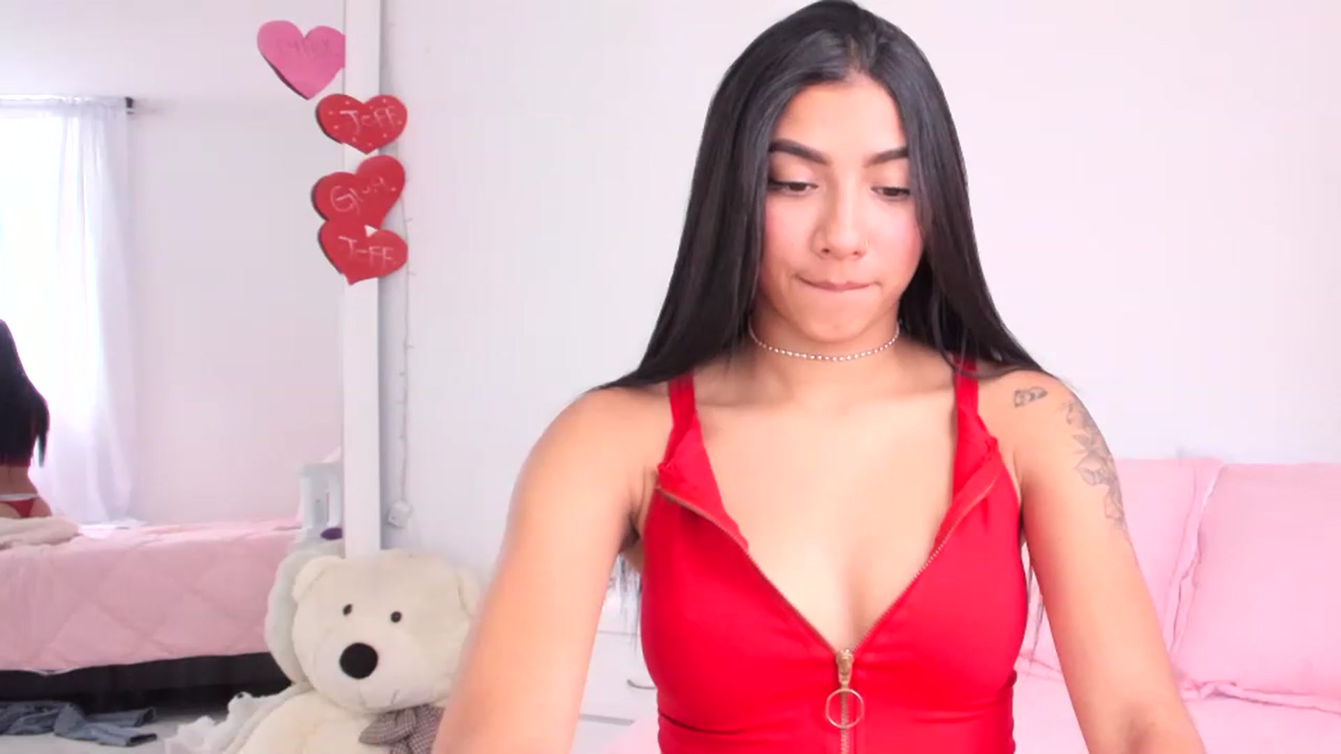 Gallery image thumbnail from Danna___'s myfreecams stream on, 04/18/2023, 16:43 image 9 of 20