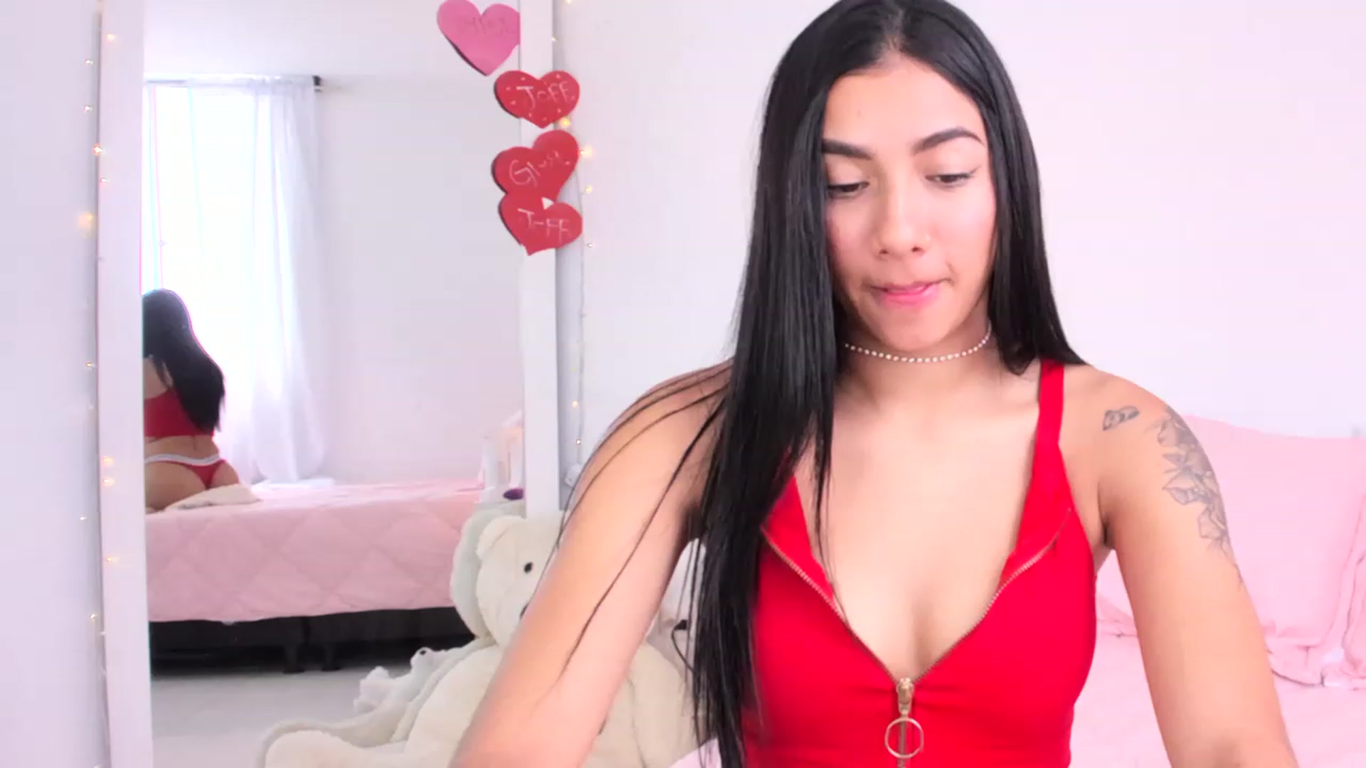 Gallery image thumbnail from Danna___'s myfreecams stream on, 04/18/2023, 17:54 image 2 of 20