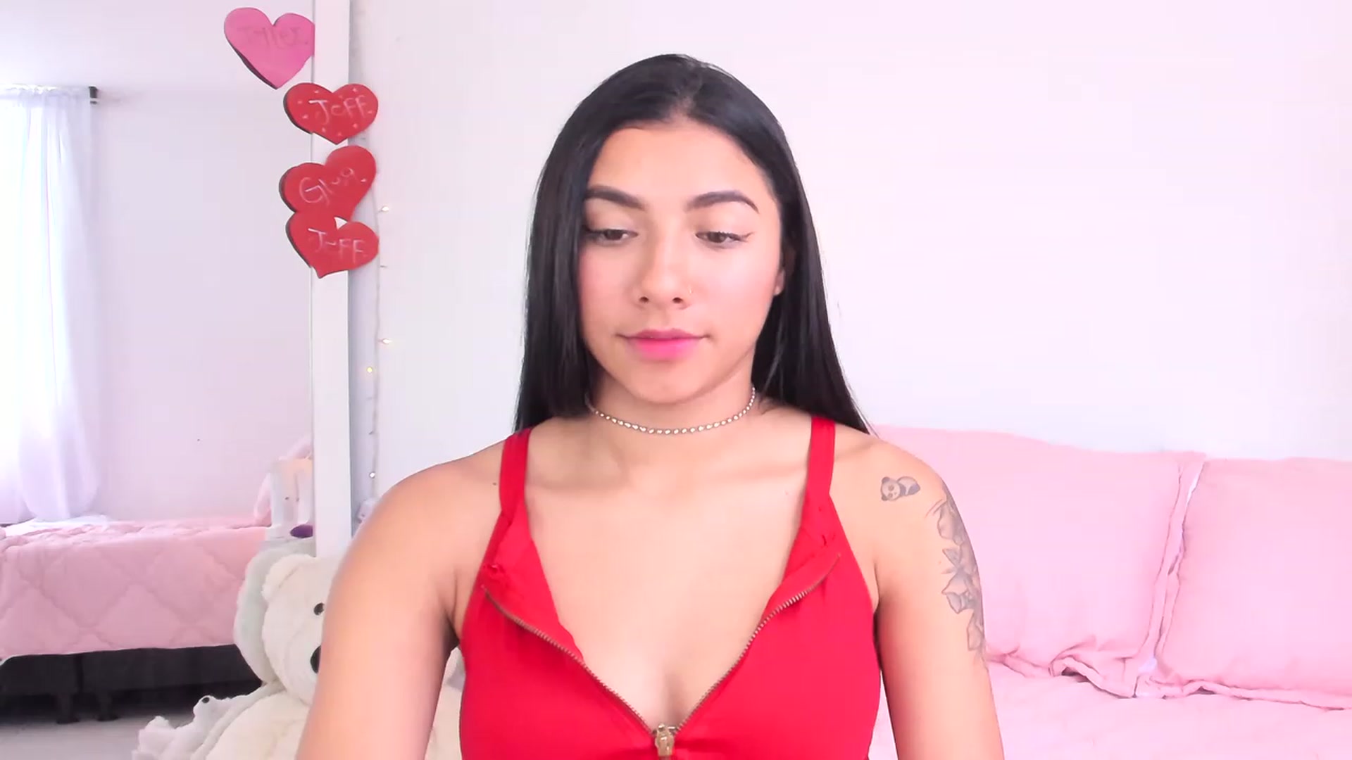 Gallery image thumbnail from Danna___'s myfreecams stream on, 04/18/2023, 17:54 image 18 of 20