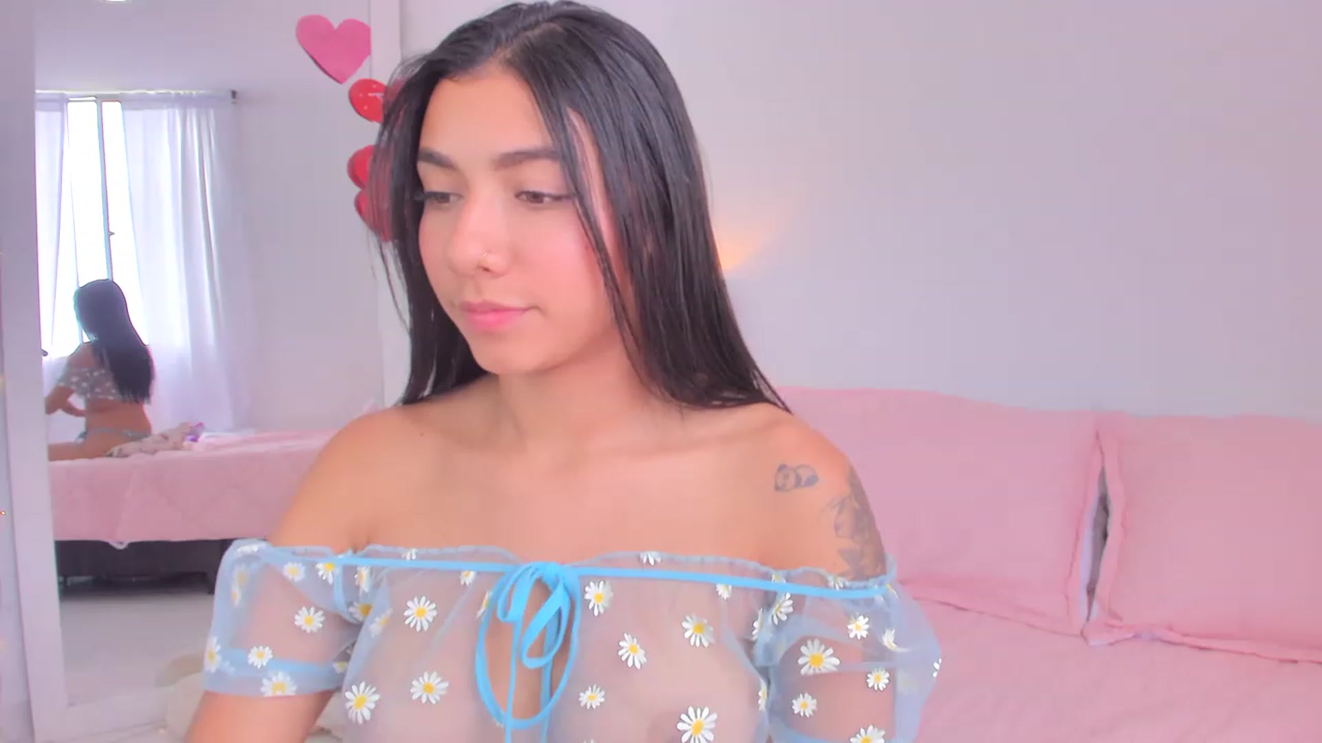 Gallery image thumbnail from Danna___'s myfreecams stream on, 04/19/2023, 18:19 image 18 of 20