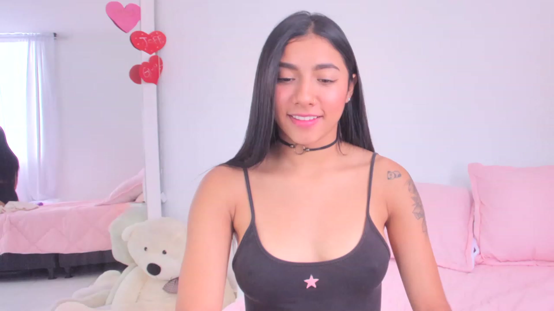Gallery image thumbnail from Danna___'s myfreecams stream on, 04/21/2023, 17:22 image 20 of 20