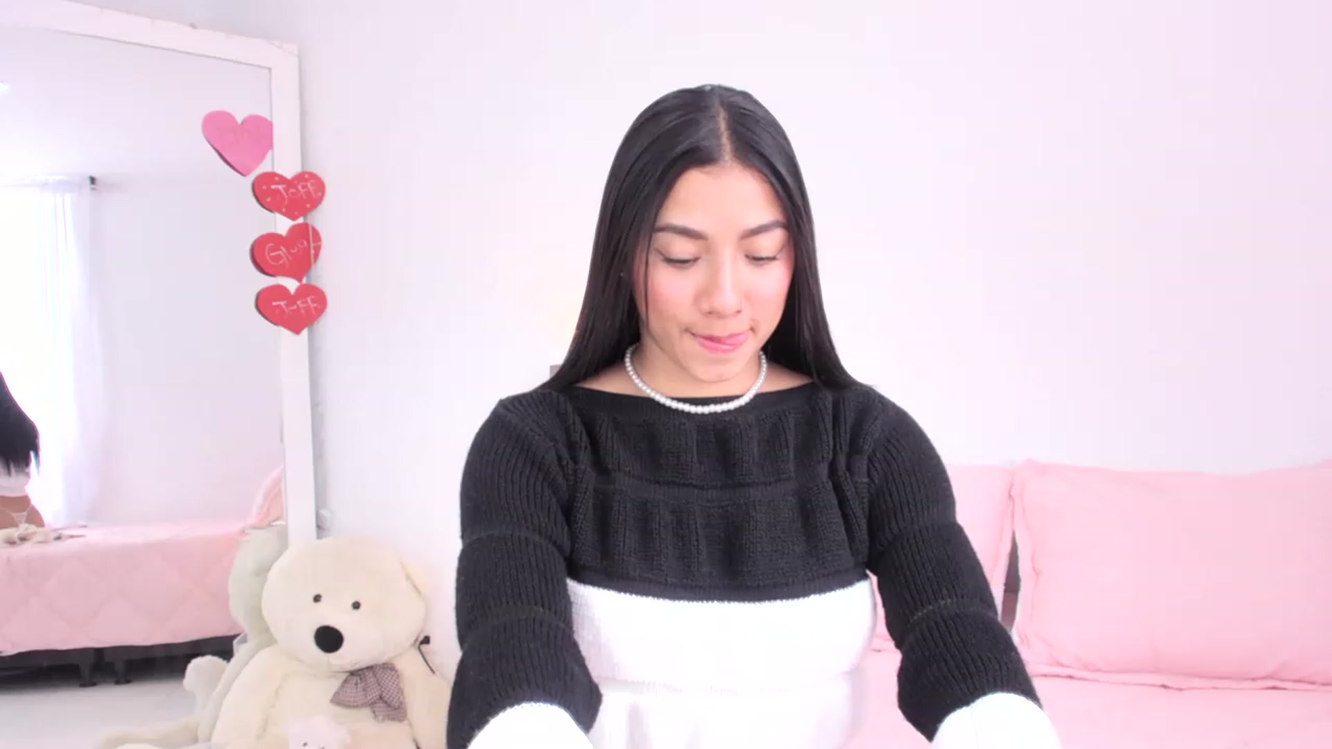 Gallery image thumbnail from Danna___'s myfreecams stream on, 04/22/2023, 18:03 image 4 of 20