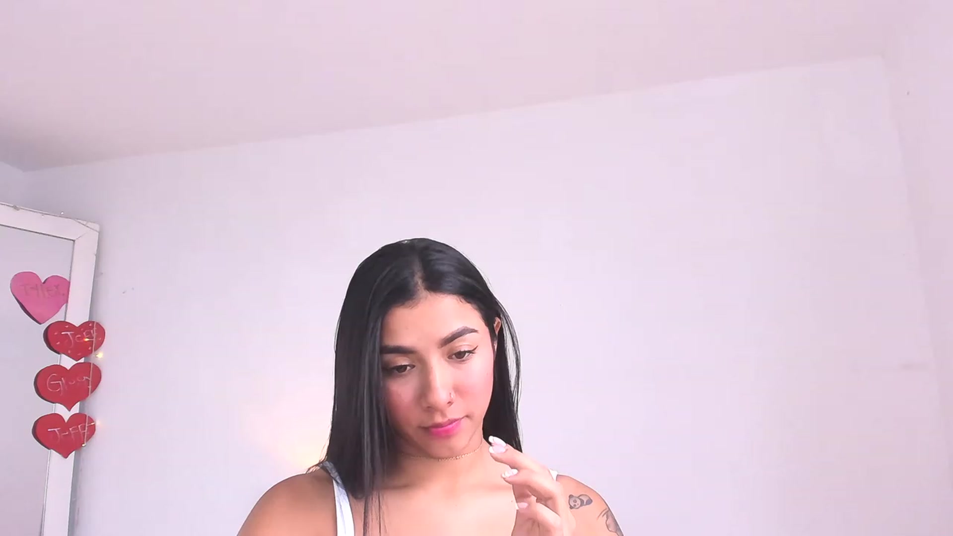 Gallery image thumbnail from Danna___'s myfreecams stream on, 04/24/2023, 16:26 image 9 of 20