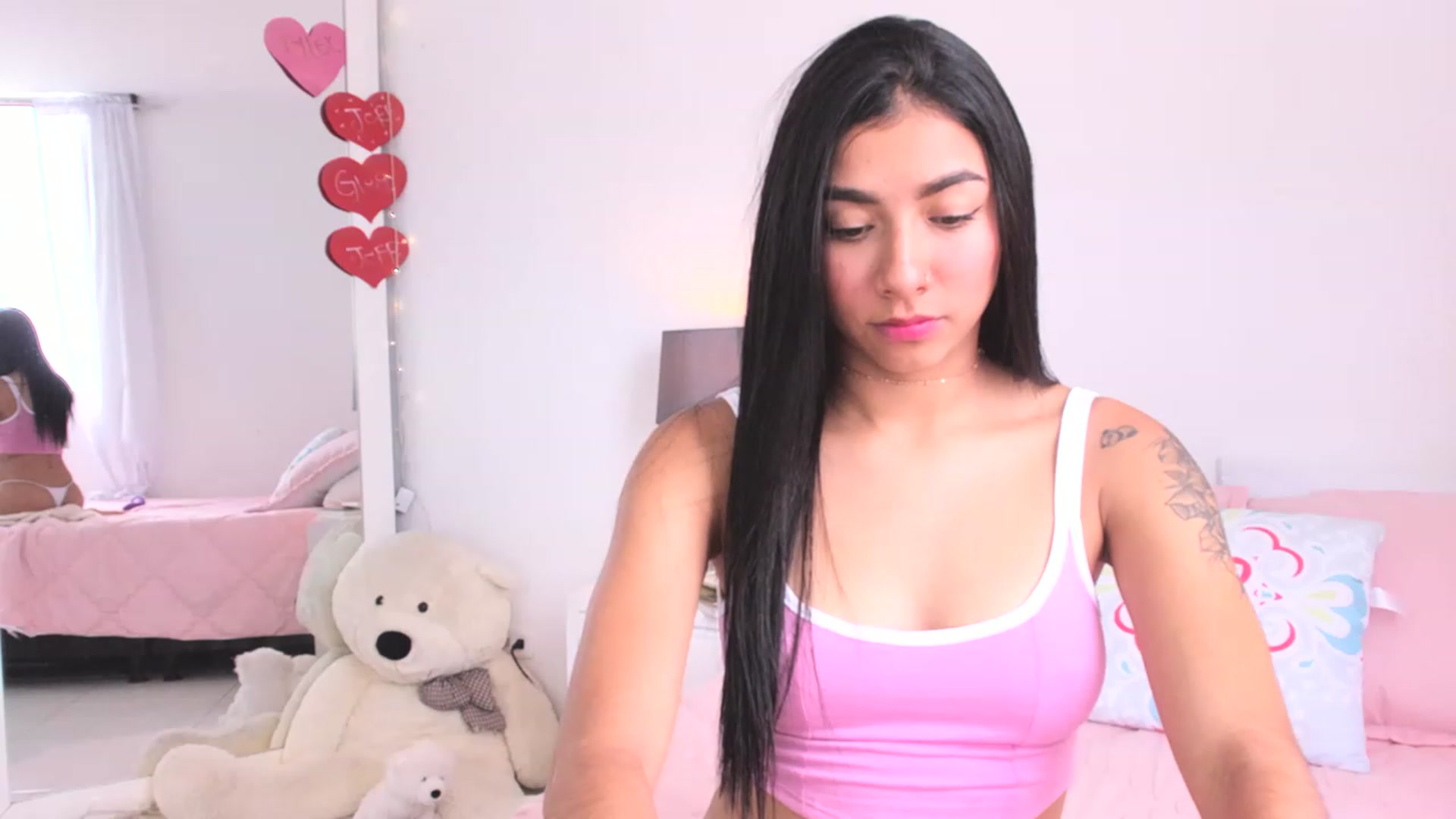 Gallery image thumbnail from Danna___'s myfreecams stream on, 04/24/2023, 16:26 image 15 of 20