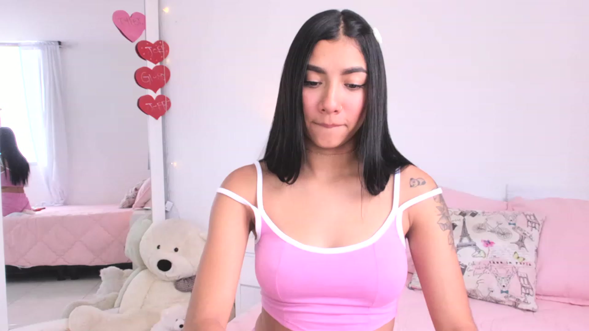 Gallery image thumbnail from Danna___'s myfreecams stream on, 04/24/2023, 16:26 image 1 of 20