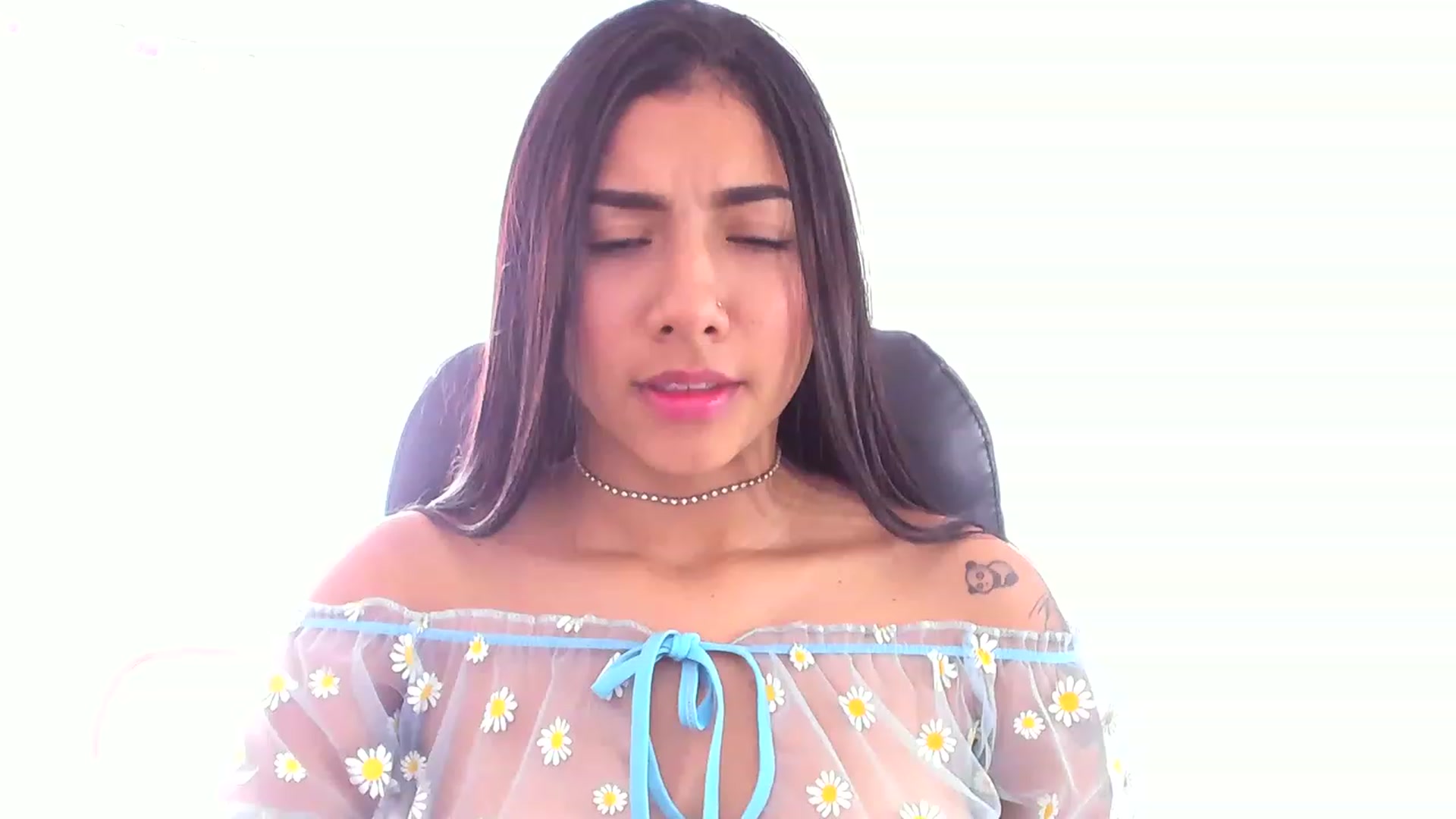 Gallery image thumbnail from Danna___'s myfreecams stream on, 05/09/2023, 18:01 image 8 of 20