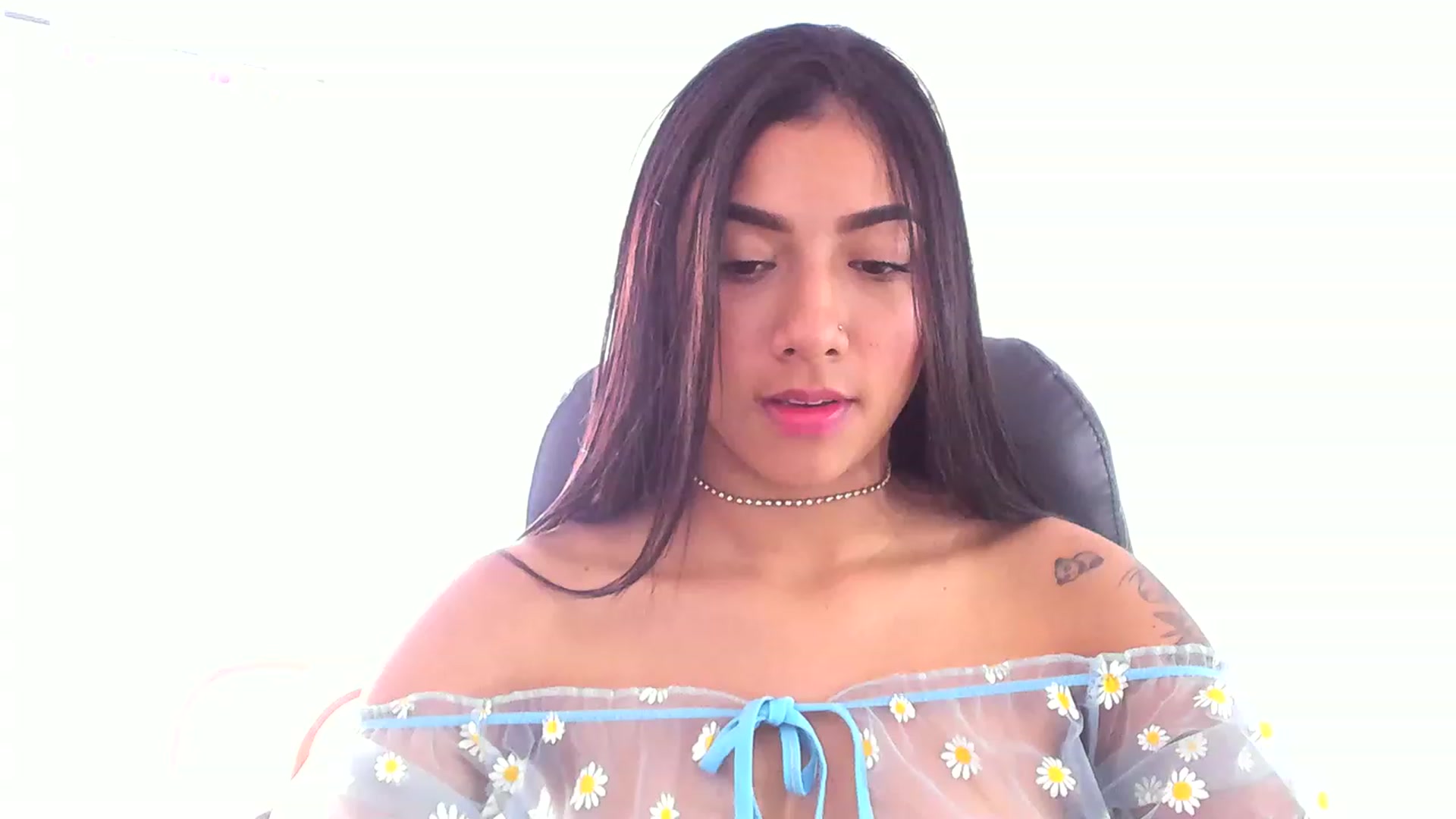 Gallery image thumbnail from Danna___'s myfreecams stream on, 05/09/2023, 18:01 image 9 of 20