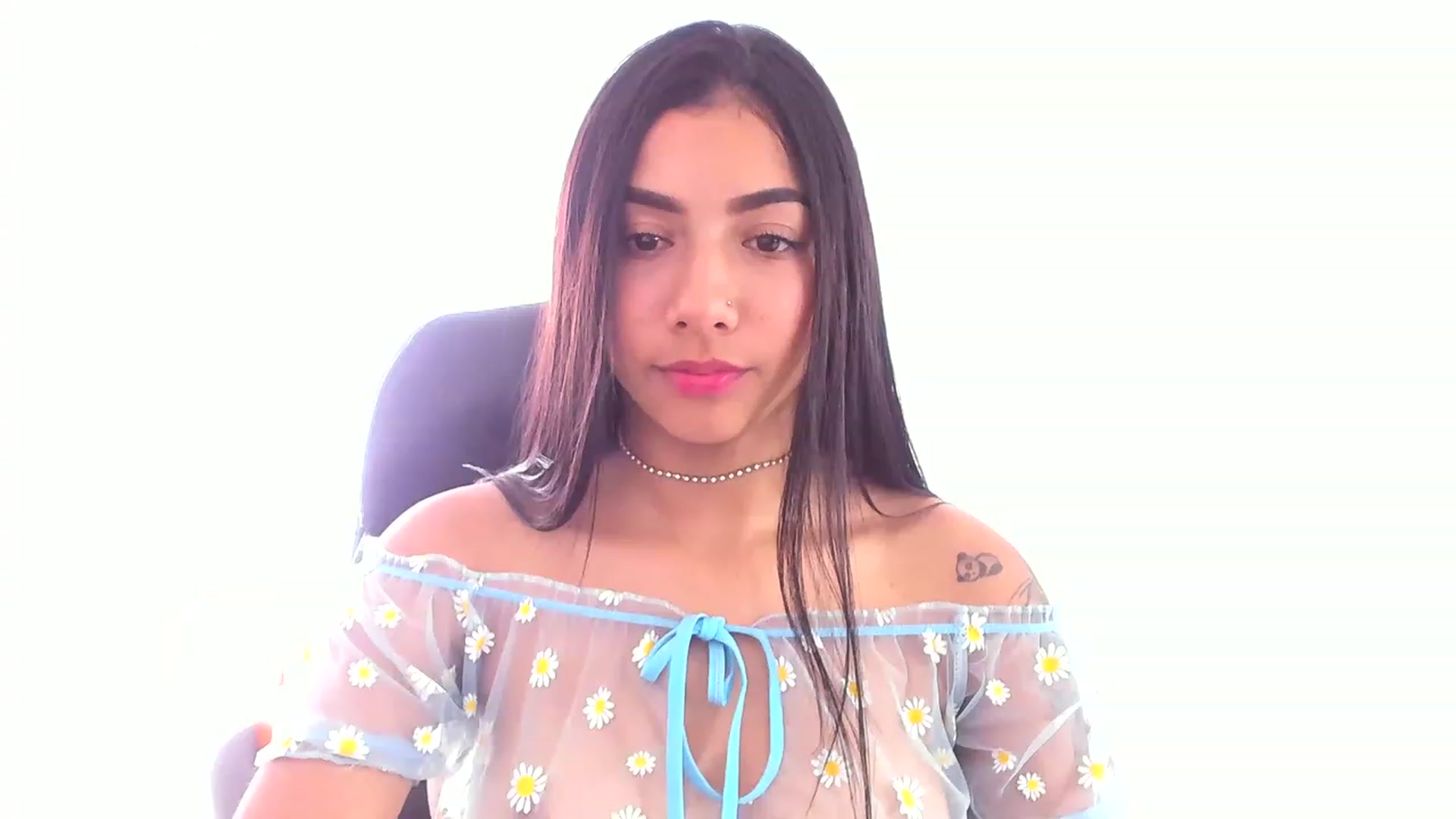 Gallery image thumbnail from Danna___'s myfreecams stream on, 05/09/2023, 18:01 image 7 of 20