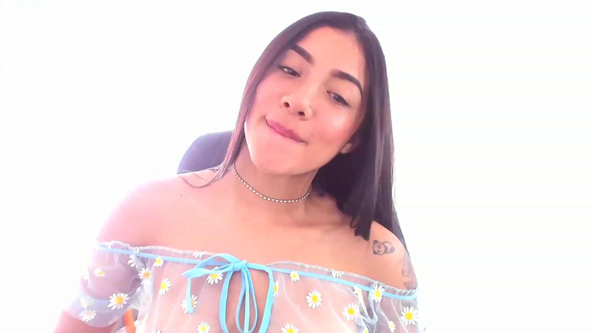 Gallery image thumbnail from Danna___'s myfreecams stream on, 05/09/2023, 18:01 image 18 of 20