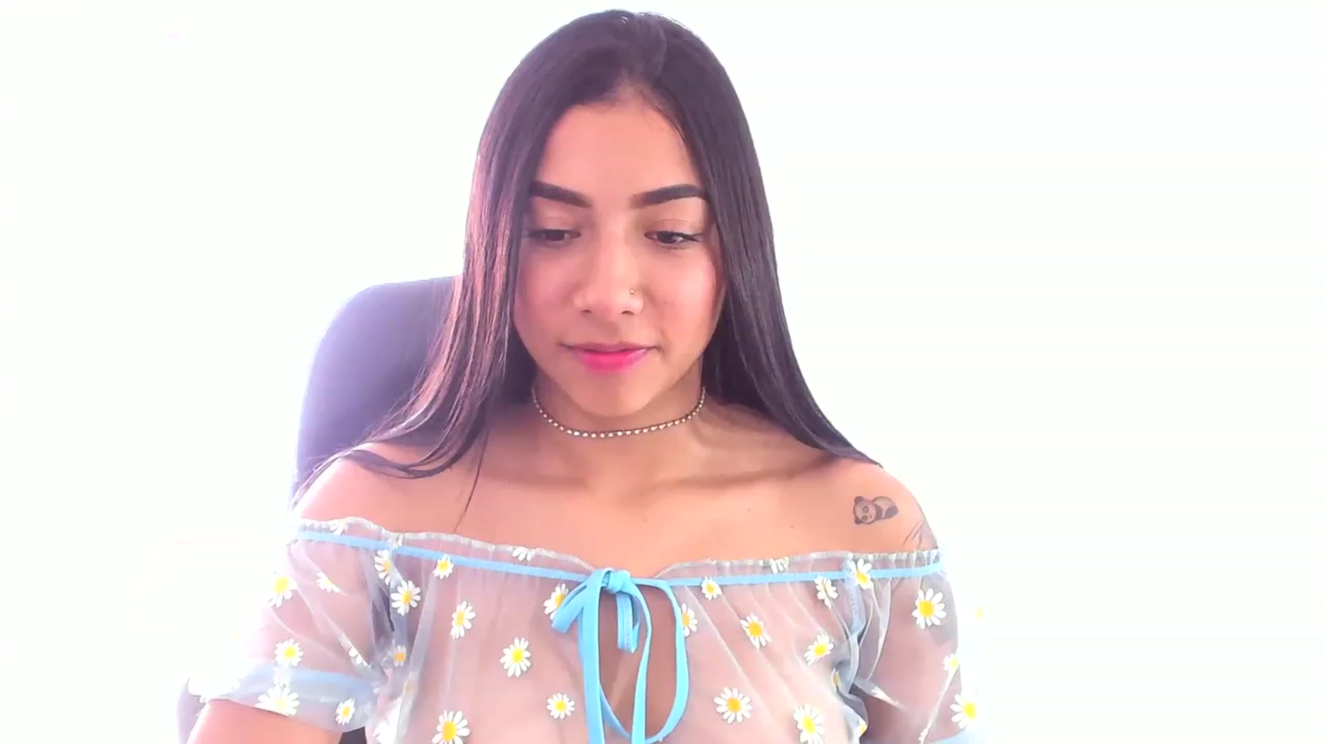 Gallery image thumbnail from Danna___'s myfreecams stream on, 05/09/2023, 18:01 image 6 of 20