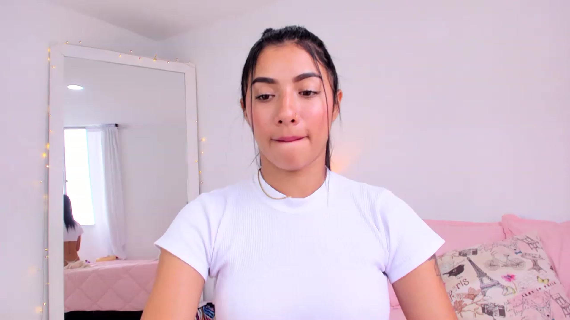 Gallery image thumbnail from Danna___'s myfreecams stream on, 05/10/2023, 16:59 image 15 of 20