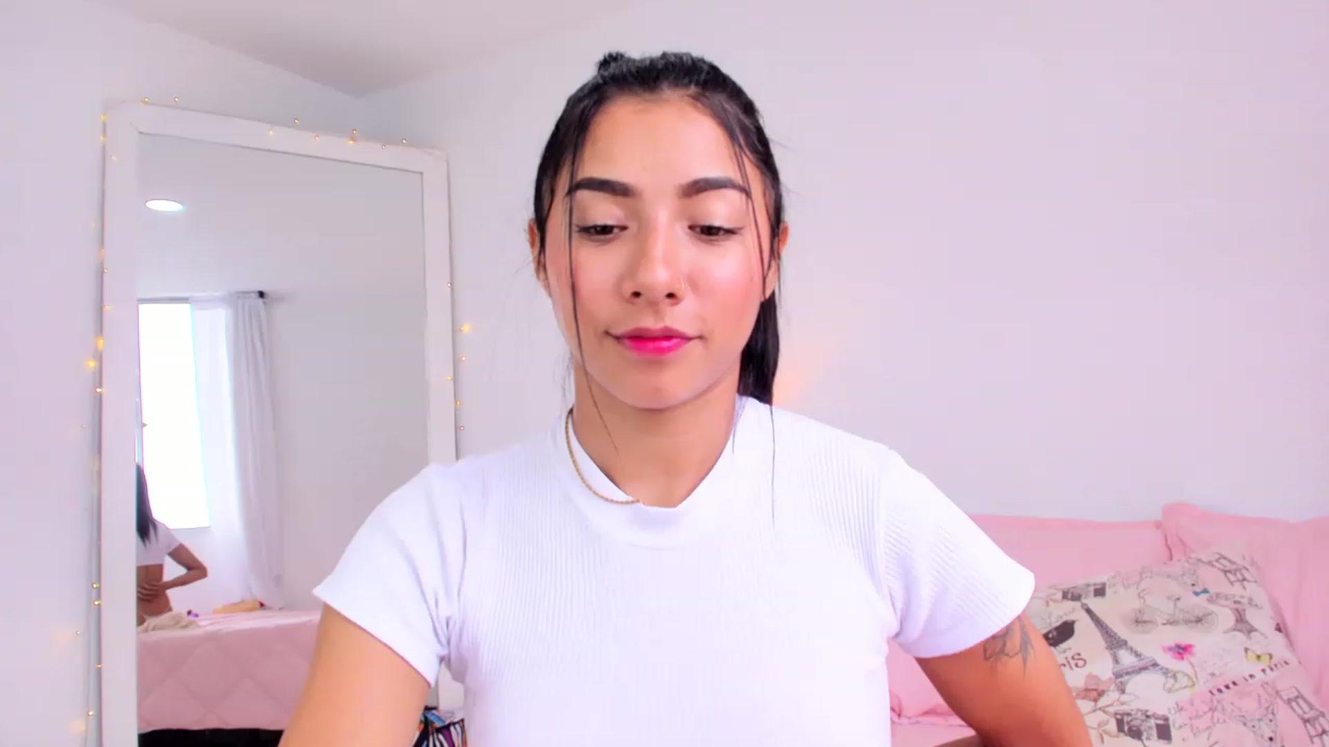Gallery image thumbnail from Danna___'s myfreecams stream on, 05/10/2023, 16:59 image 16 of 20