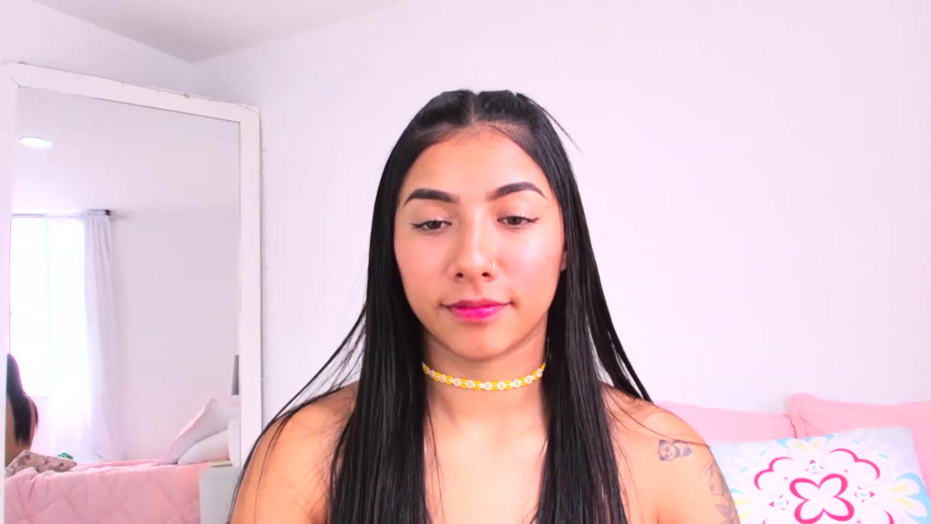 Gallery image thumbnail from Danna___'s myfreecams stream on, 05/11/2023, 17:02 image 15 of 20