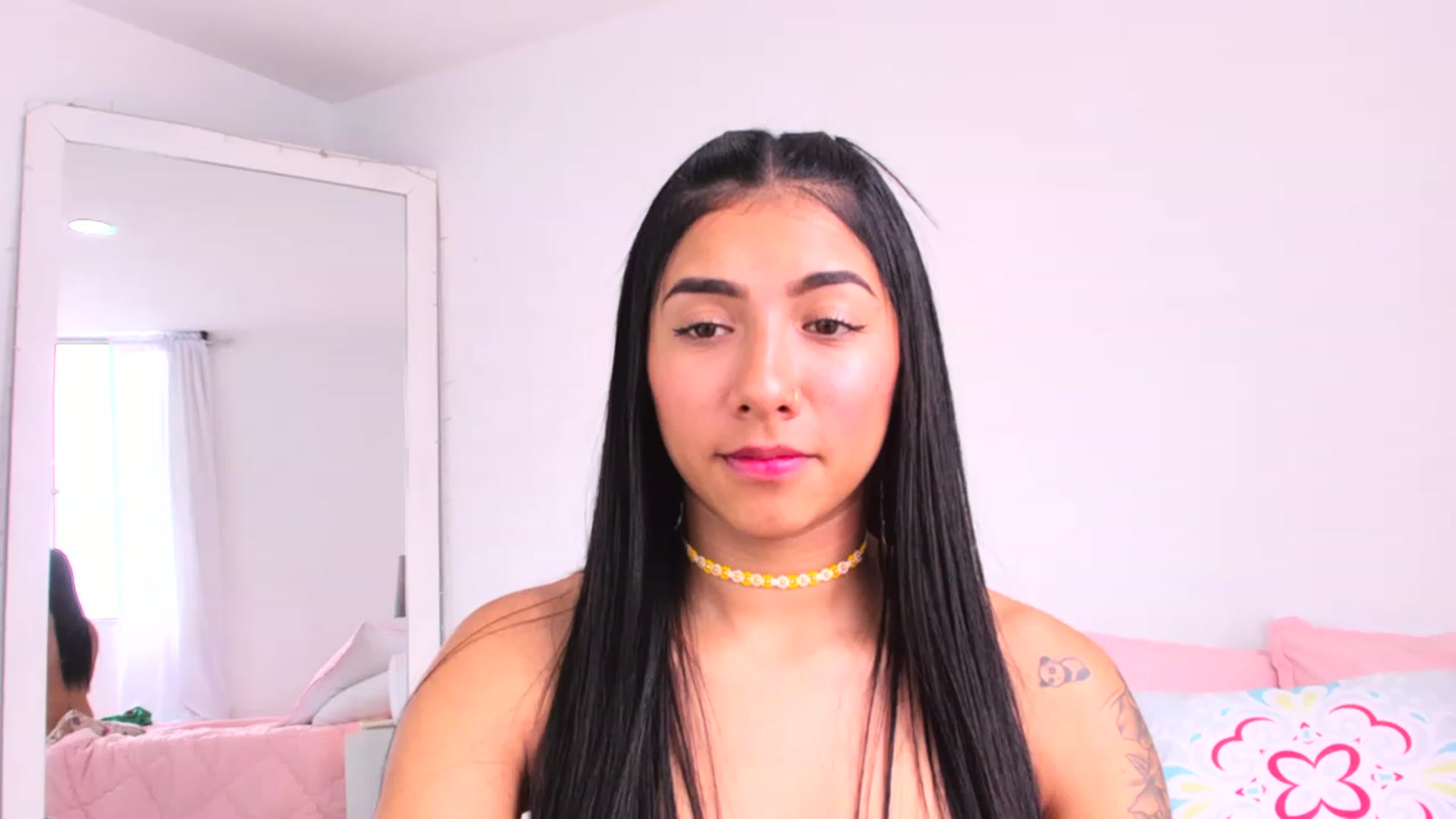 Gallery image thumbnail from Danna___'s myfreecams stream on, 05/11/2023, 17:02 image 16 of 20