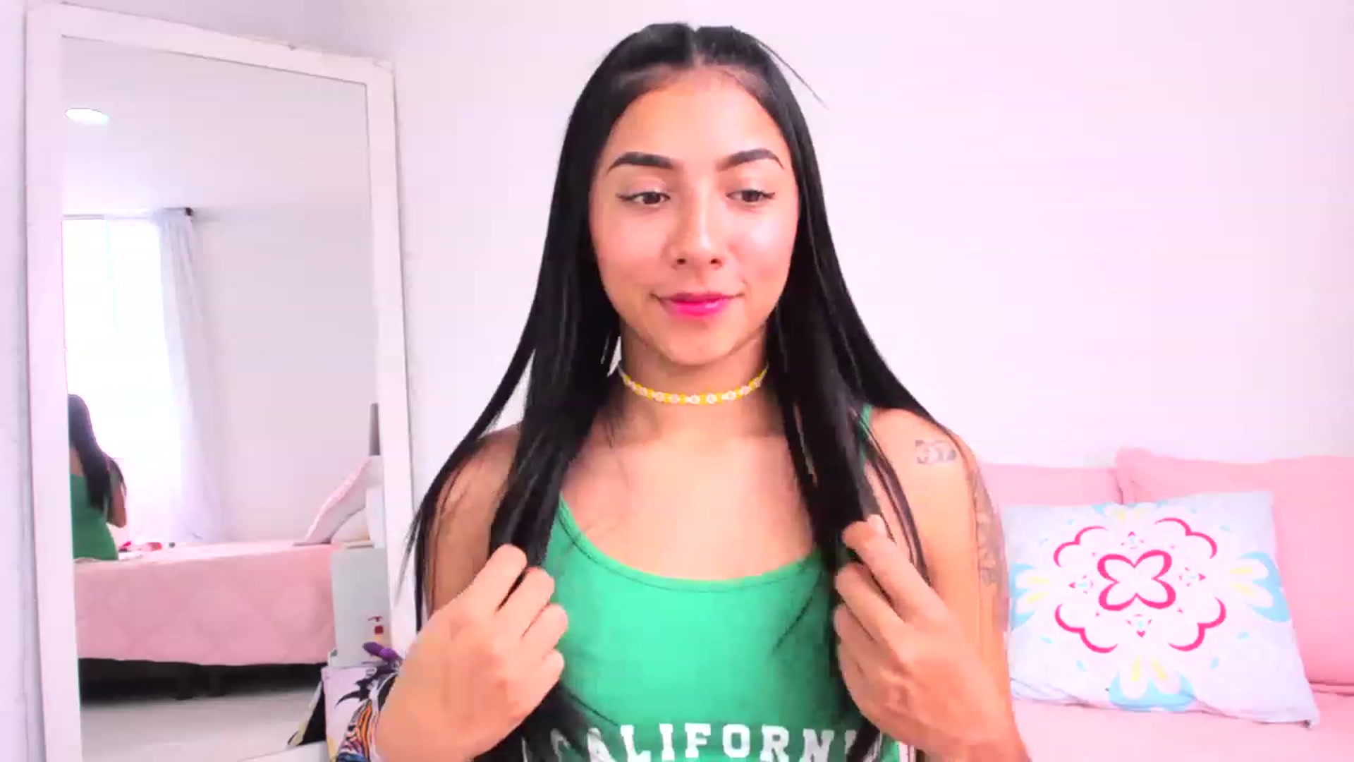 Gallery image thumbnail from Danna___'s myfreecams stream on, 05/11/2023, 17:50 image 8 of 20