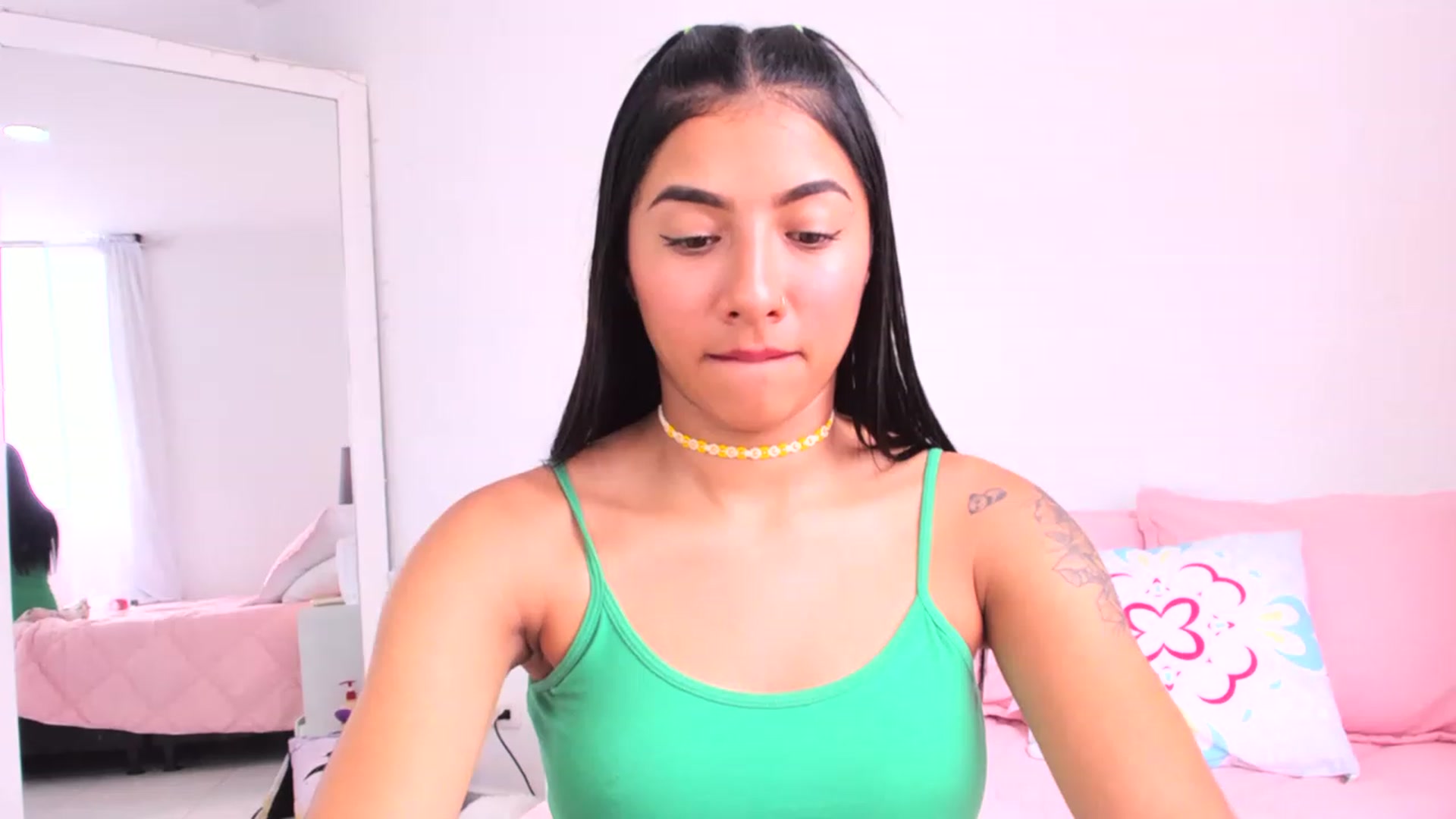 Gallery image thumbnail from Danna___'s myfreecams stream on, 05/11/2023, 17:50 image 14 of 20
